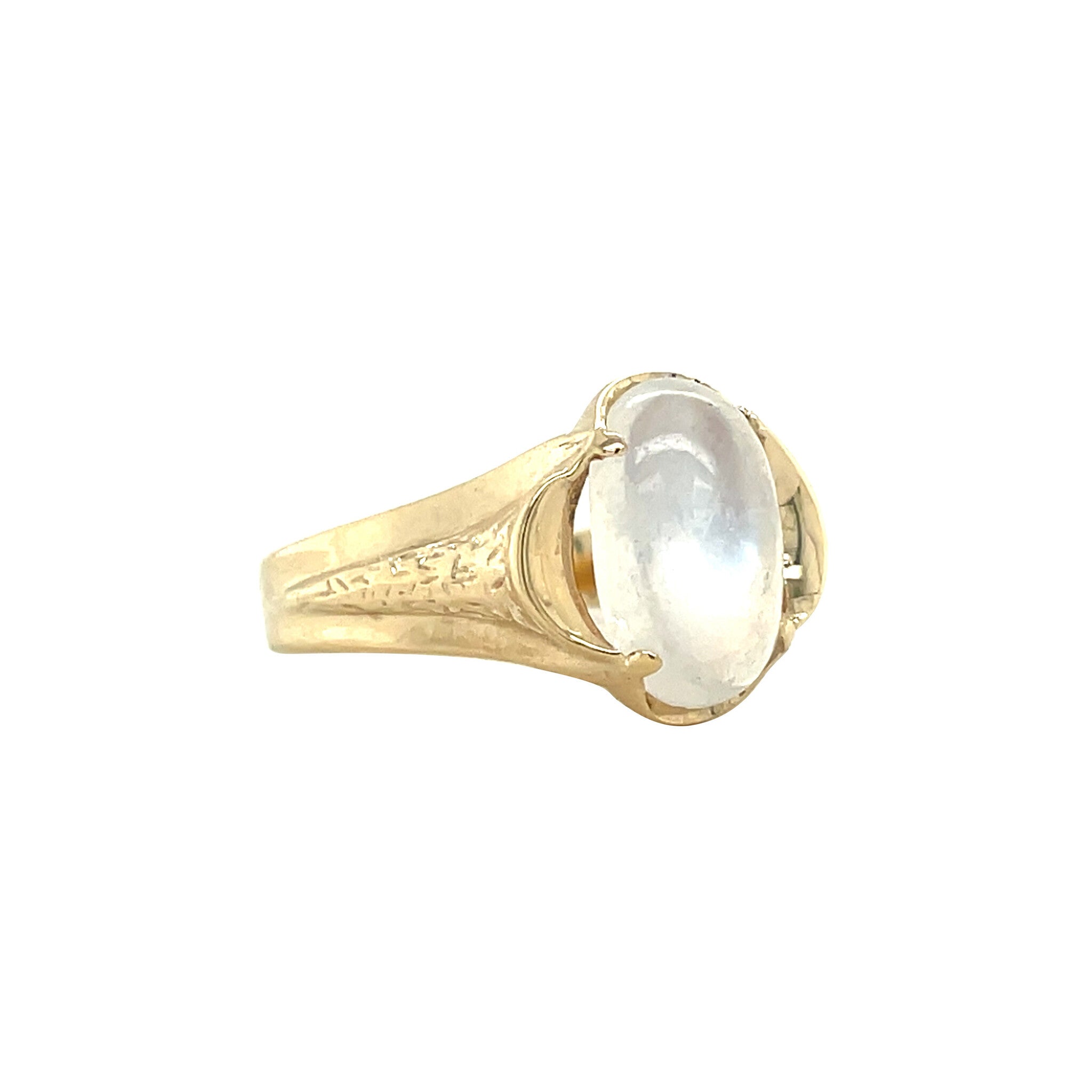 Vintage ring with moonstone 10 kt