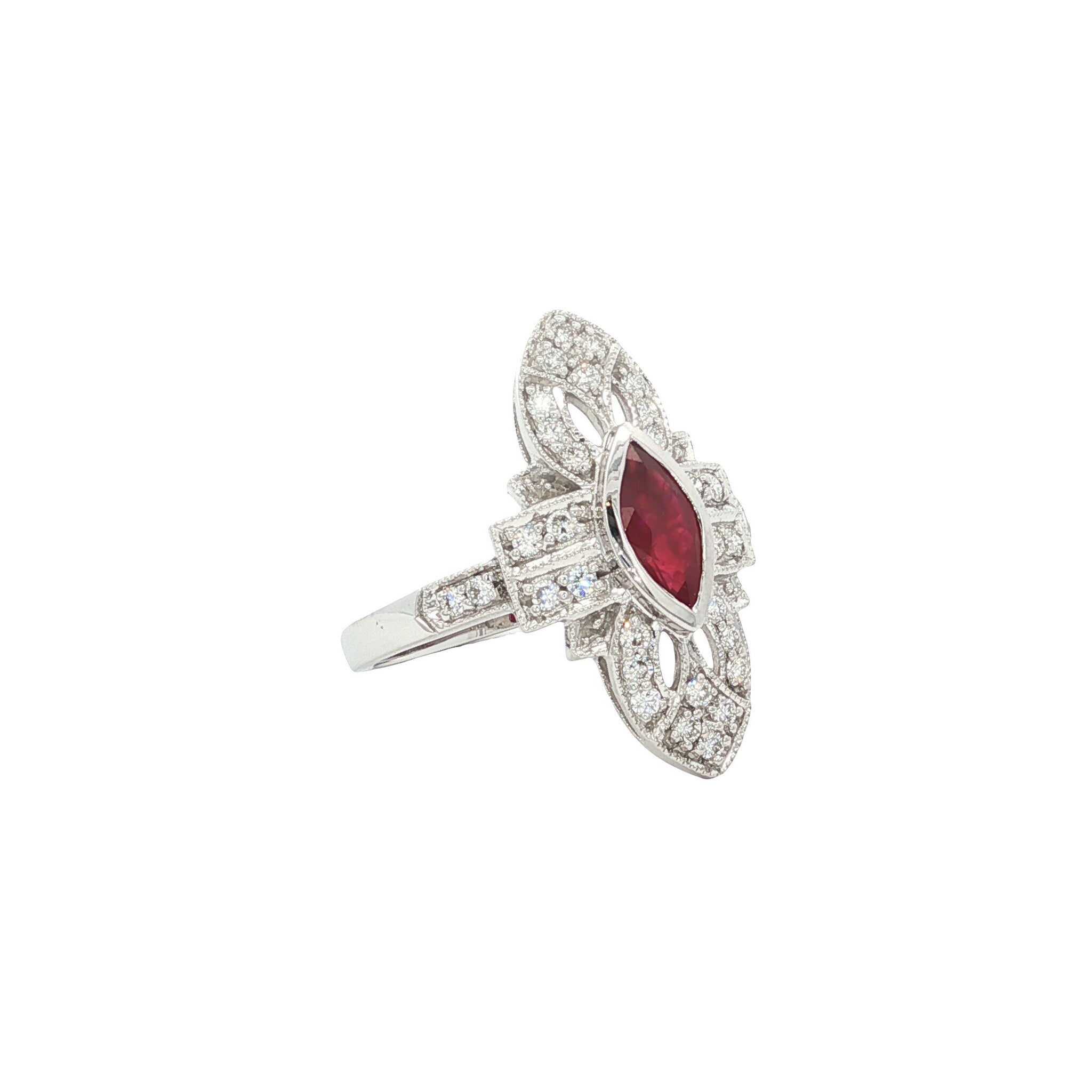 14 kt gold ring with ruby and diamond