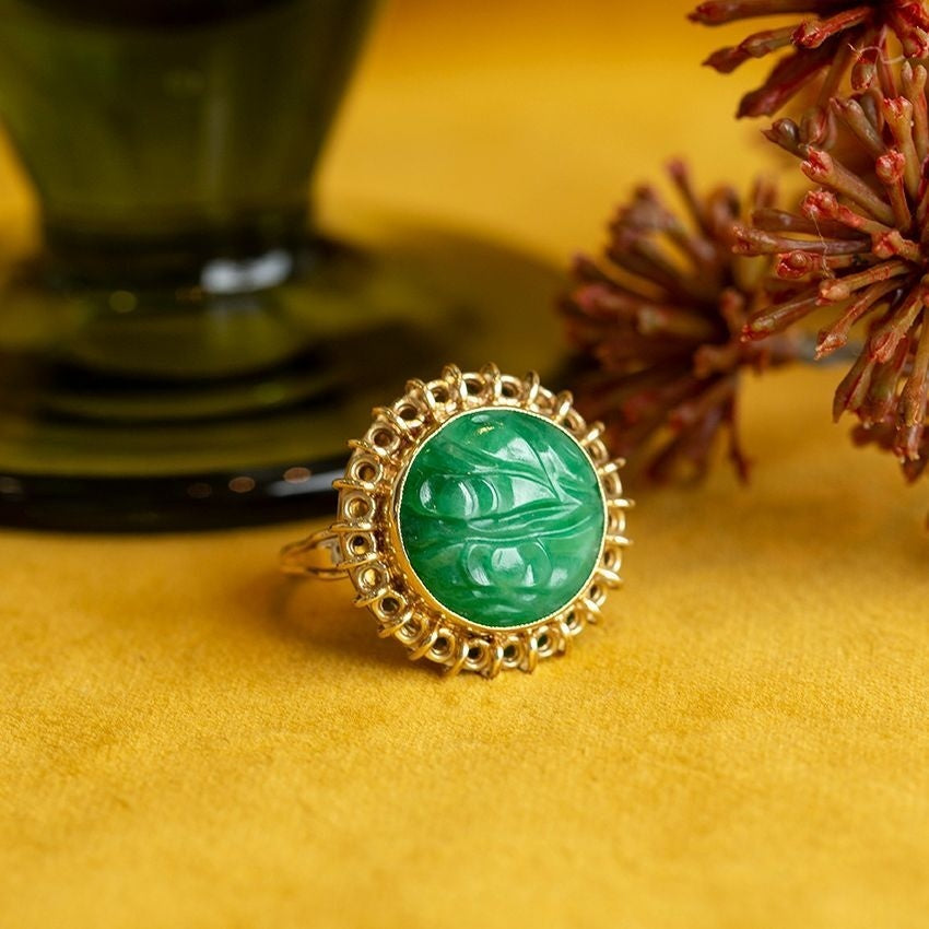 Gold ring with aventurine 14 krt