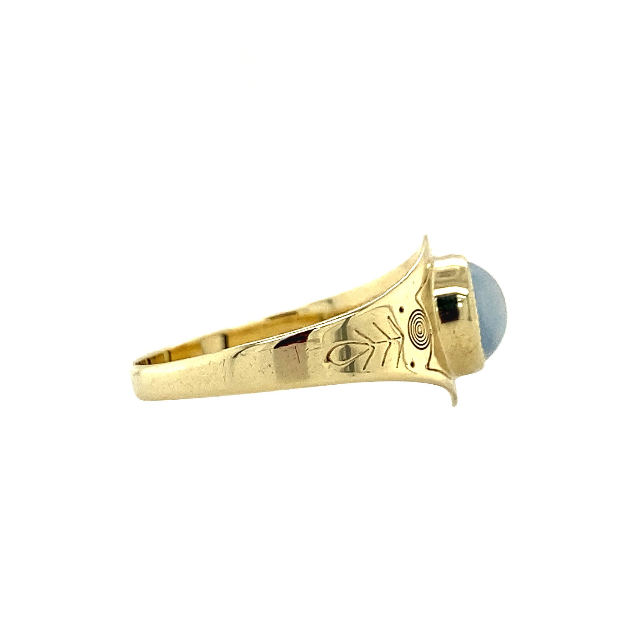 Gold ring with moonstone 14 krt