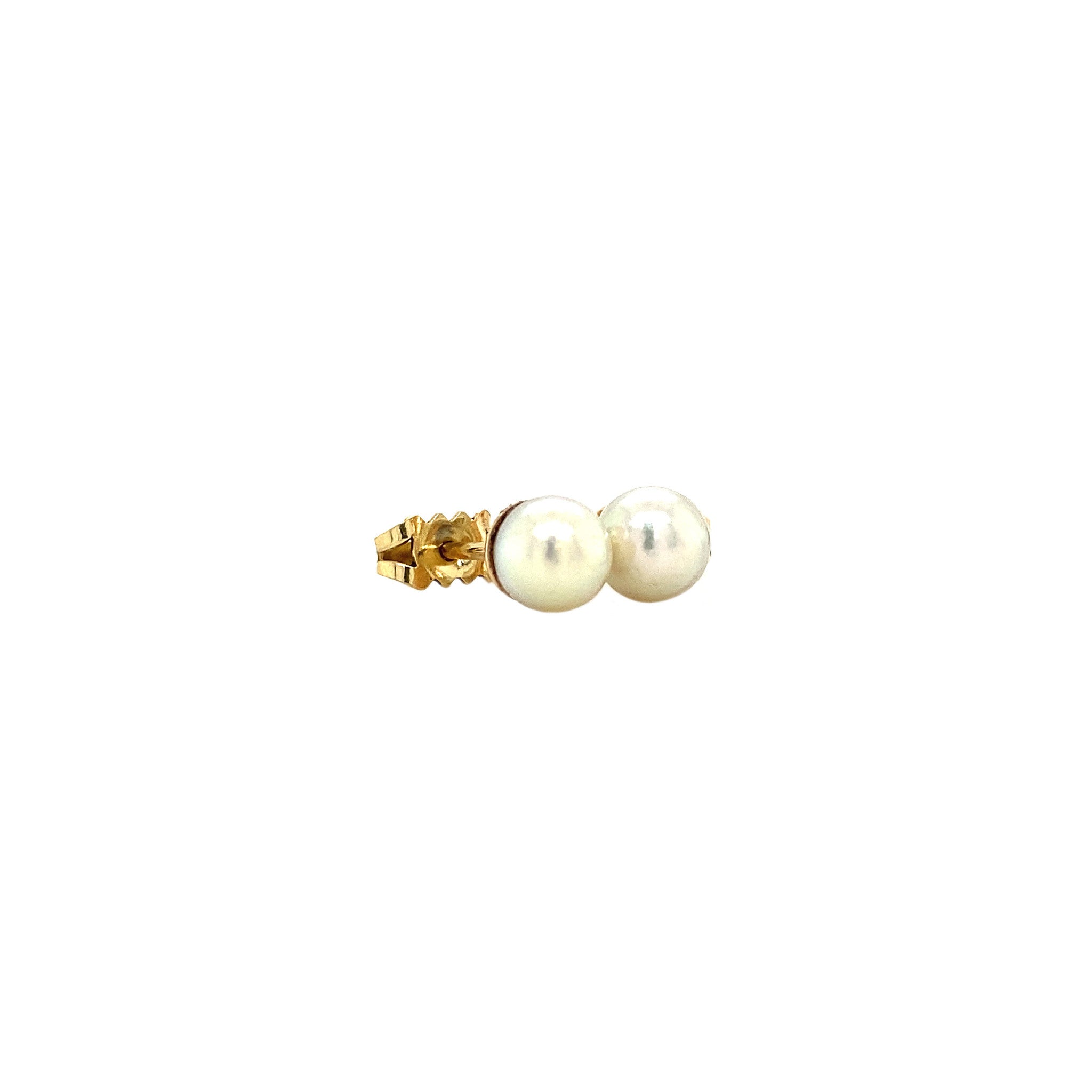 Gold ear studs with pearl 14 krt