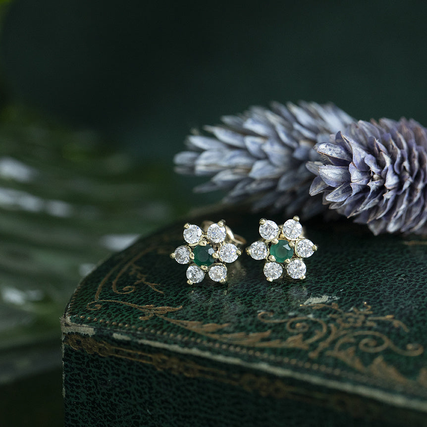 Gouden vintage entourage oorstekers met agaat en zirkonia 14 kt