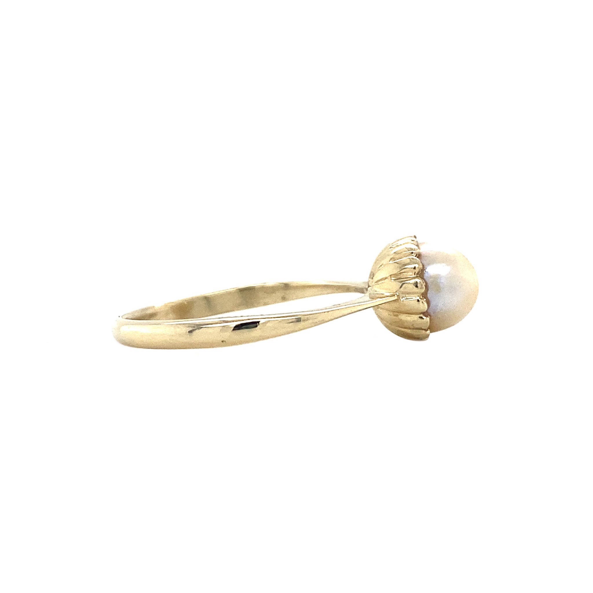 Gouden ring met parel 14 krt