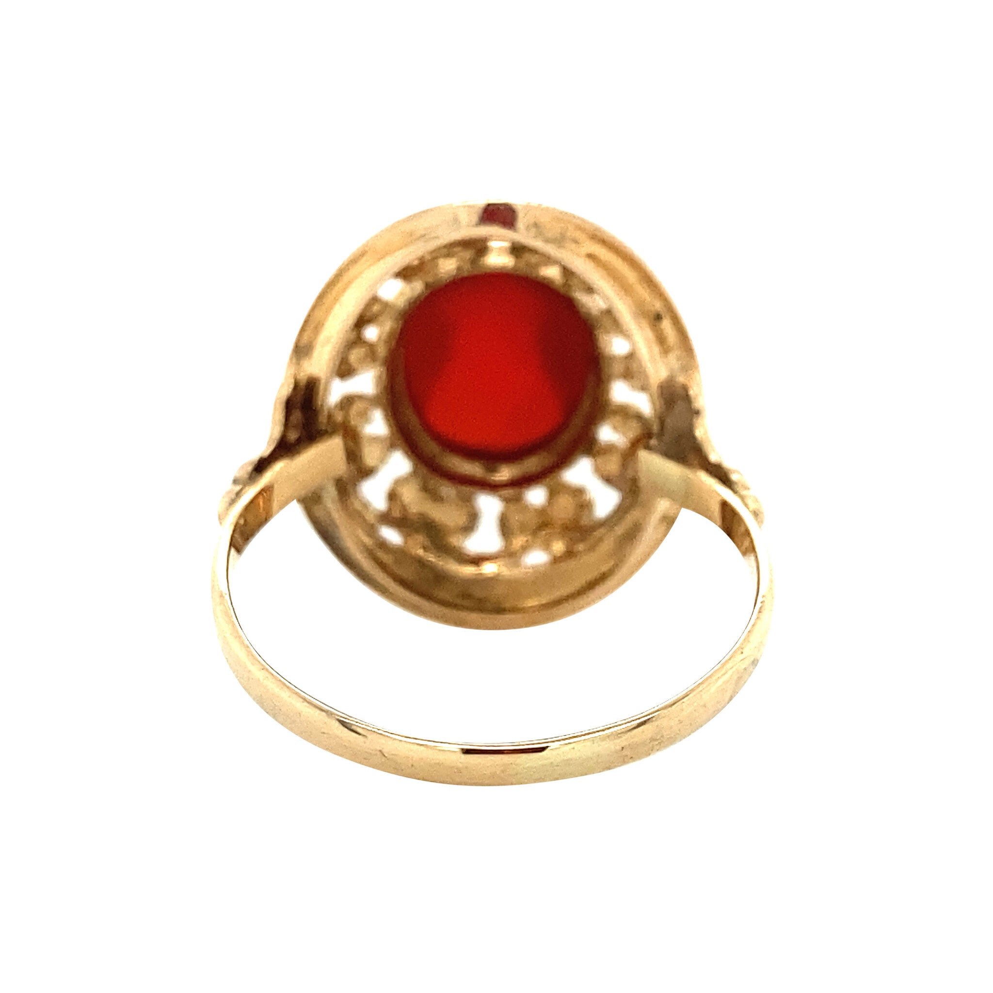 14 kt gold ring with carnelian