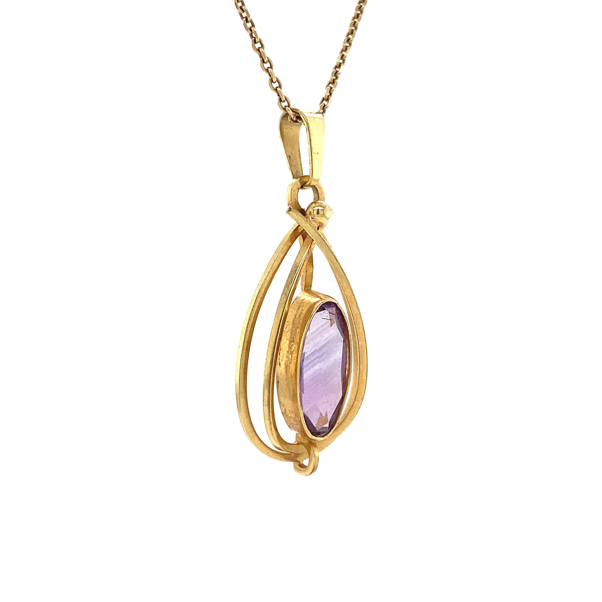 Pendant with amethyst, 8 kt