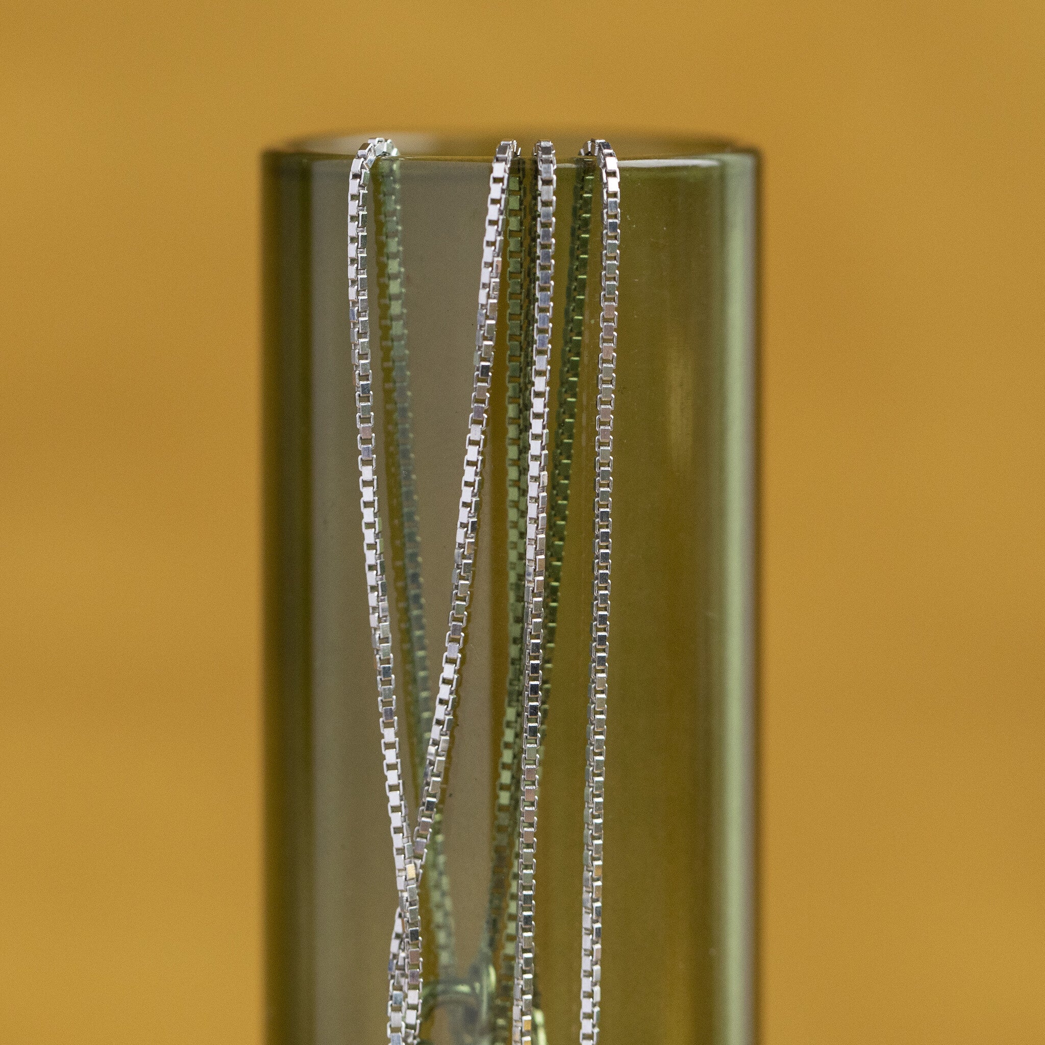 14 kt white gold Venetian long necklace