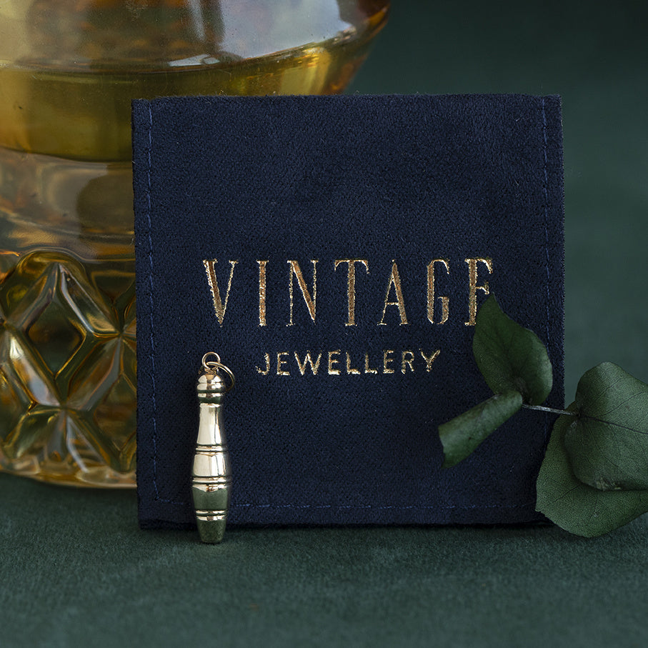 Gold vintage tobacco pipe pendant 14 kt