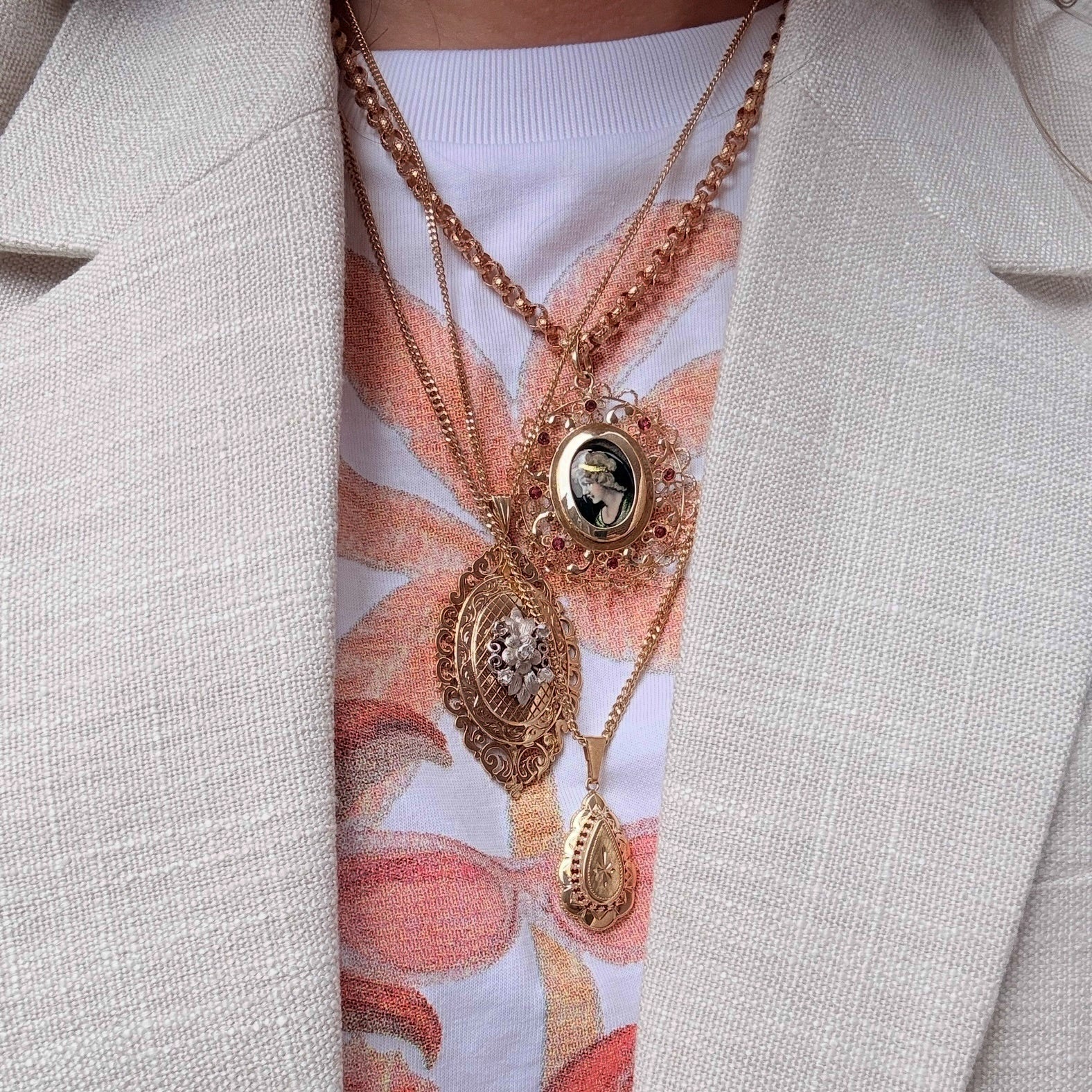 Vintage gold gourmet necklace 14 kt