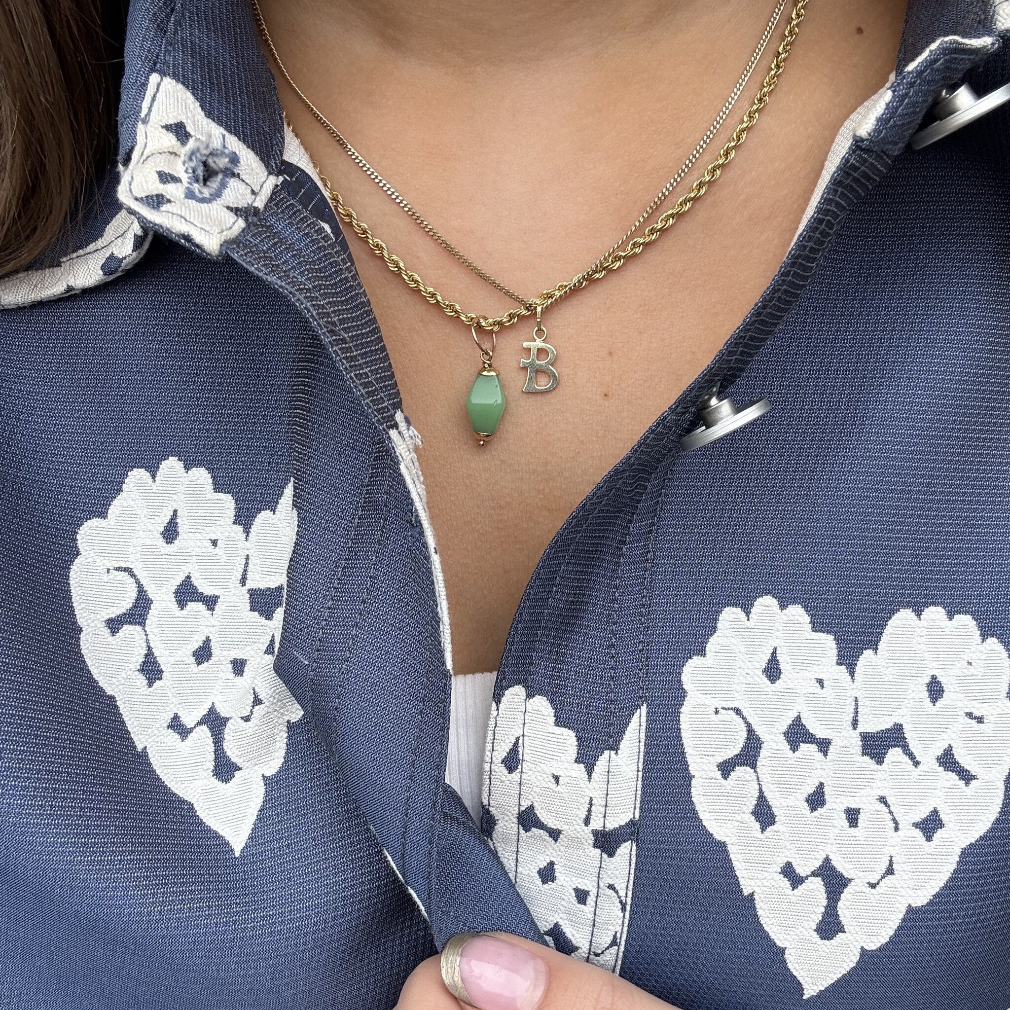 Gouden vintage hanger met groene opaal 14 krt