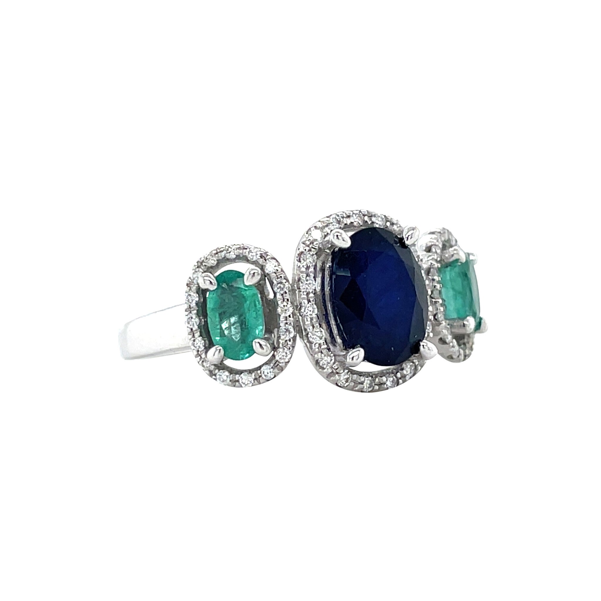 Witgouden vintage entourage ring met smaragd, saffier en diamant 14 krt