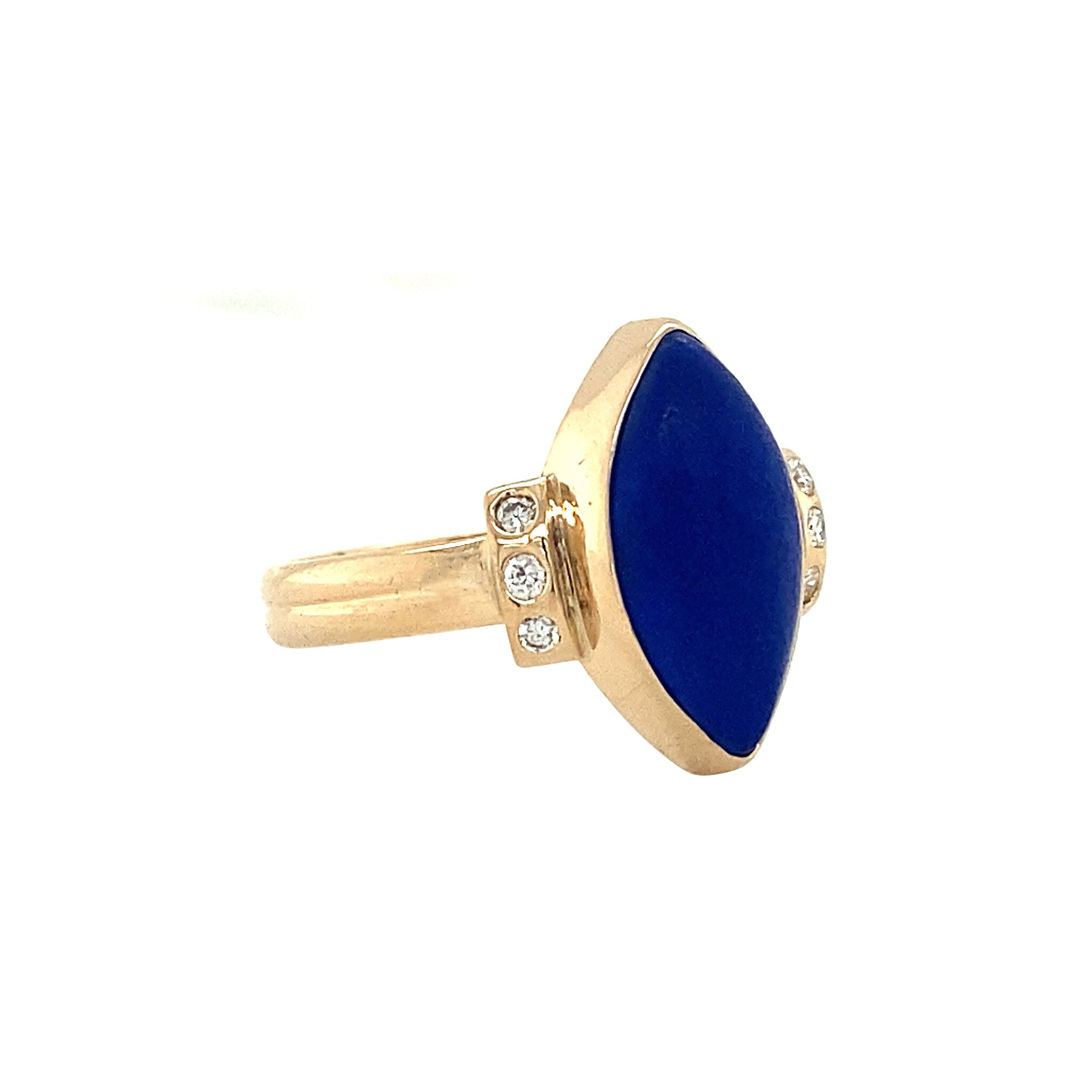 14 kt gold ring with lapis lazuli and diamond