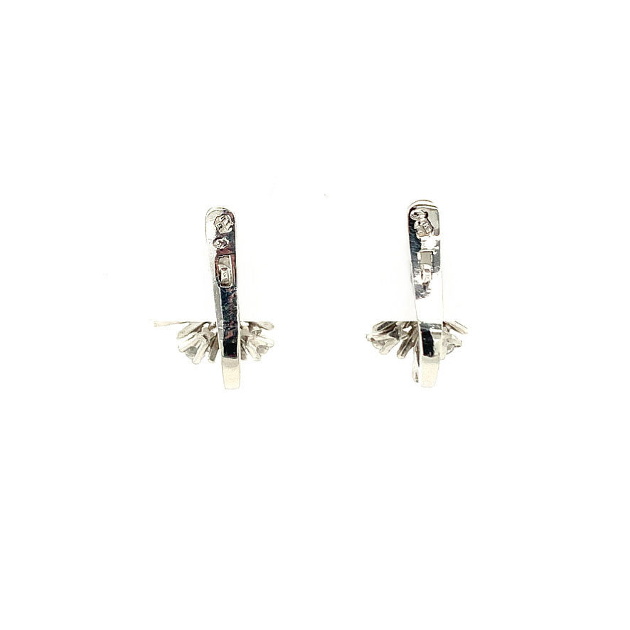 Witgouden fantasie oorstekers 18 krt