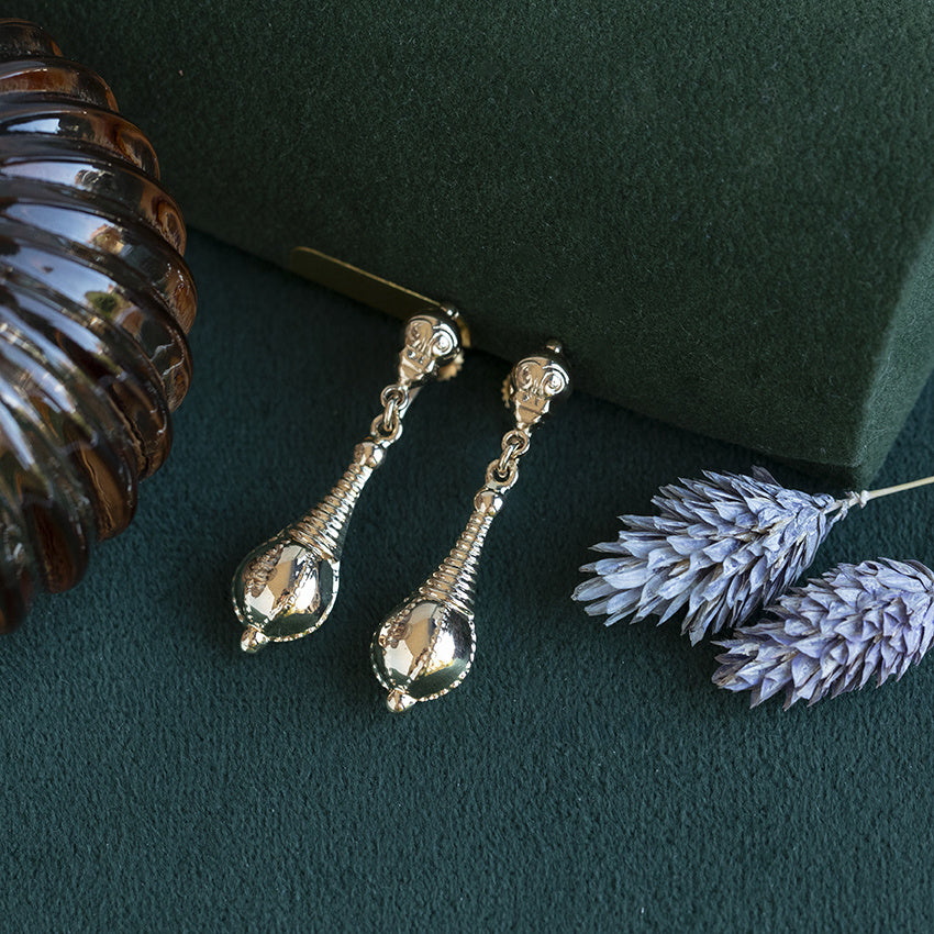 Gouden vintage fantasie oorhangers 14 krt