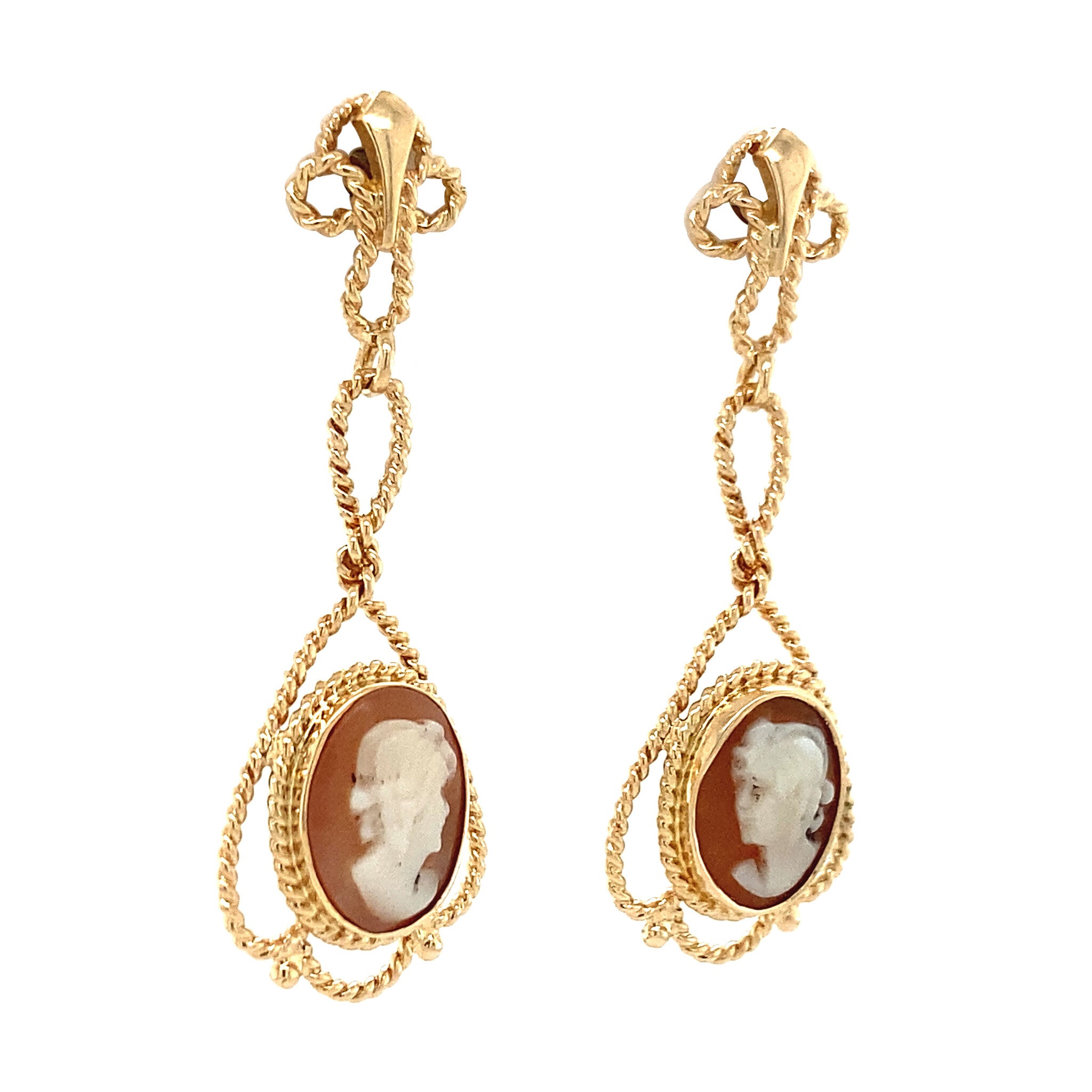 Gouden oorhangers met camee 14 krt