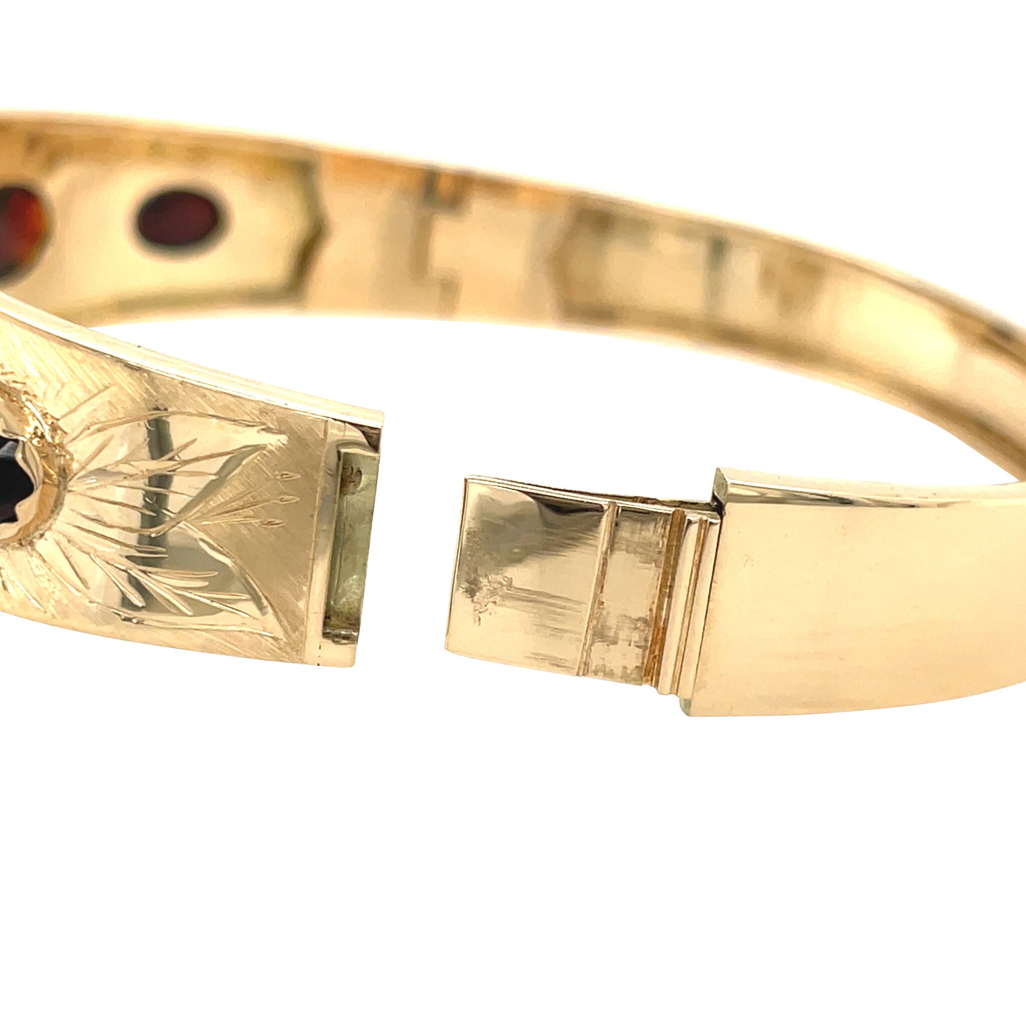 Gouden vintage bangle met granaat 14 kt