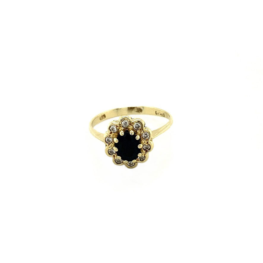 14 kt gold entourage ring with zirconia
