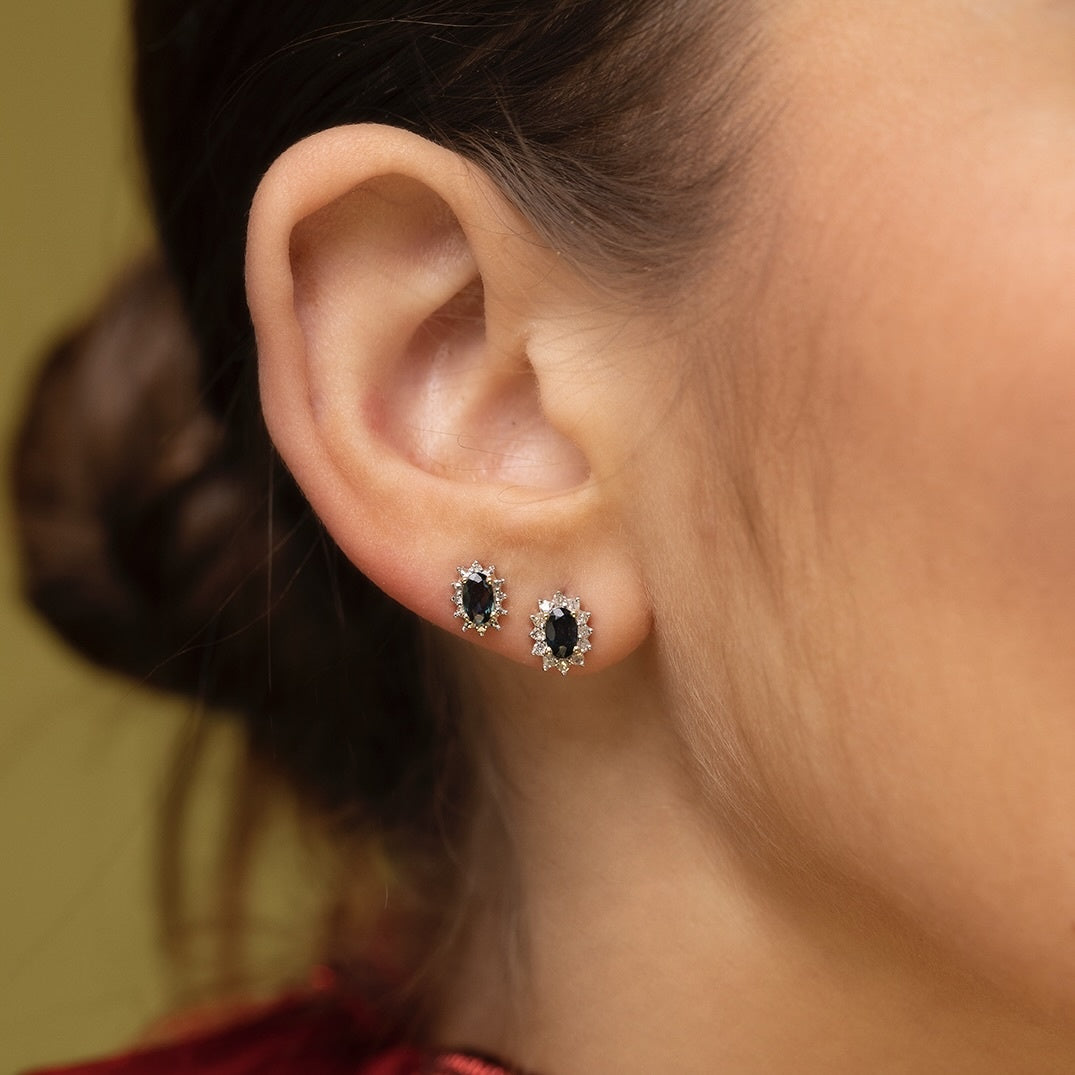 Oorbellen met saffier en diamant 9 kt