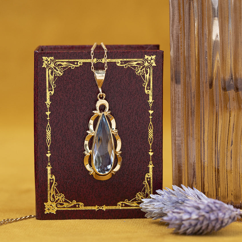 Gouden vintage hanger met spinel 14 kt