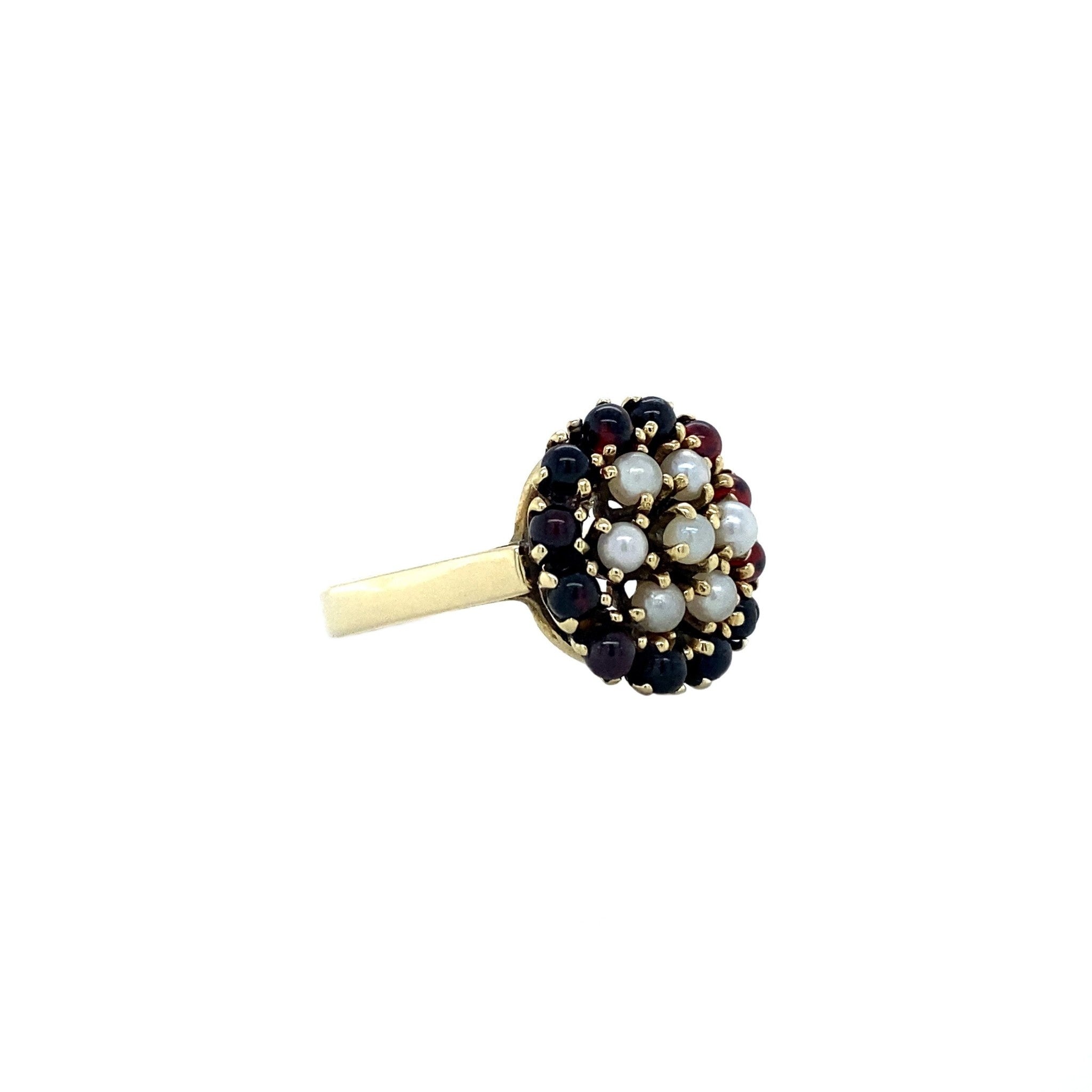 14 kt gold ring with garnet and pearl