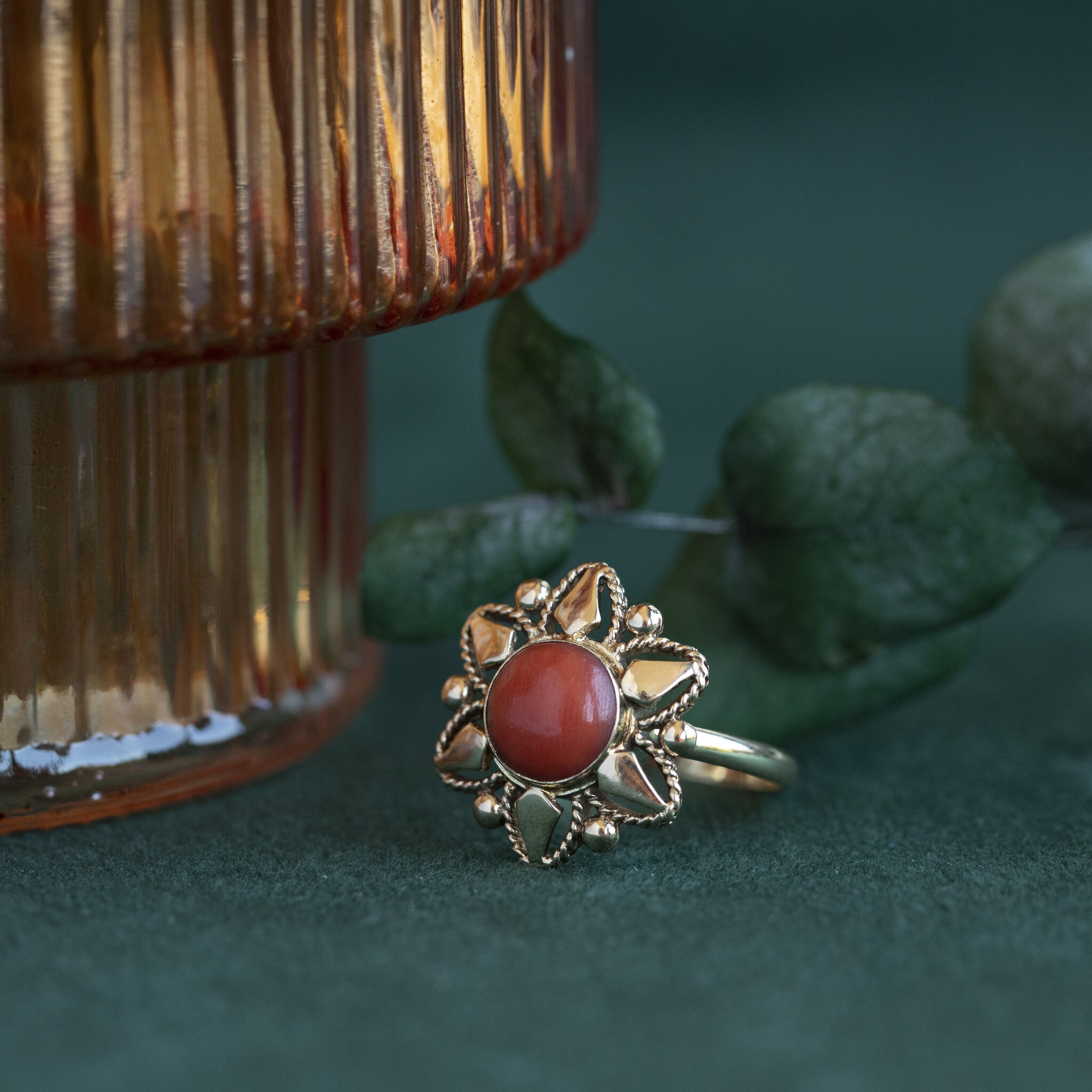 14 kt gold ring with blood coral