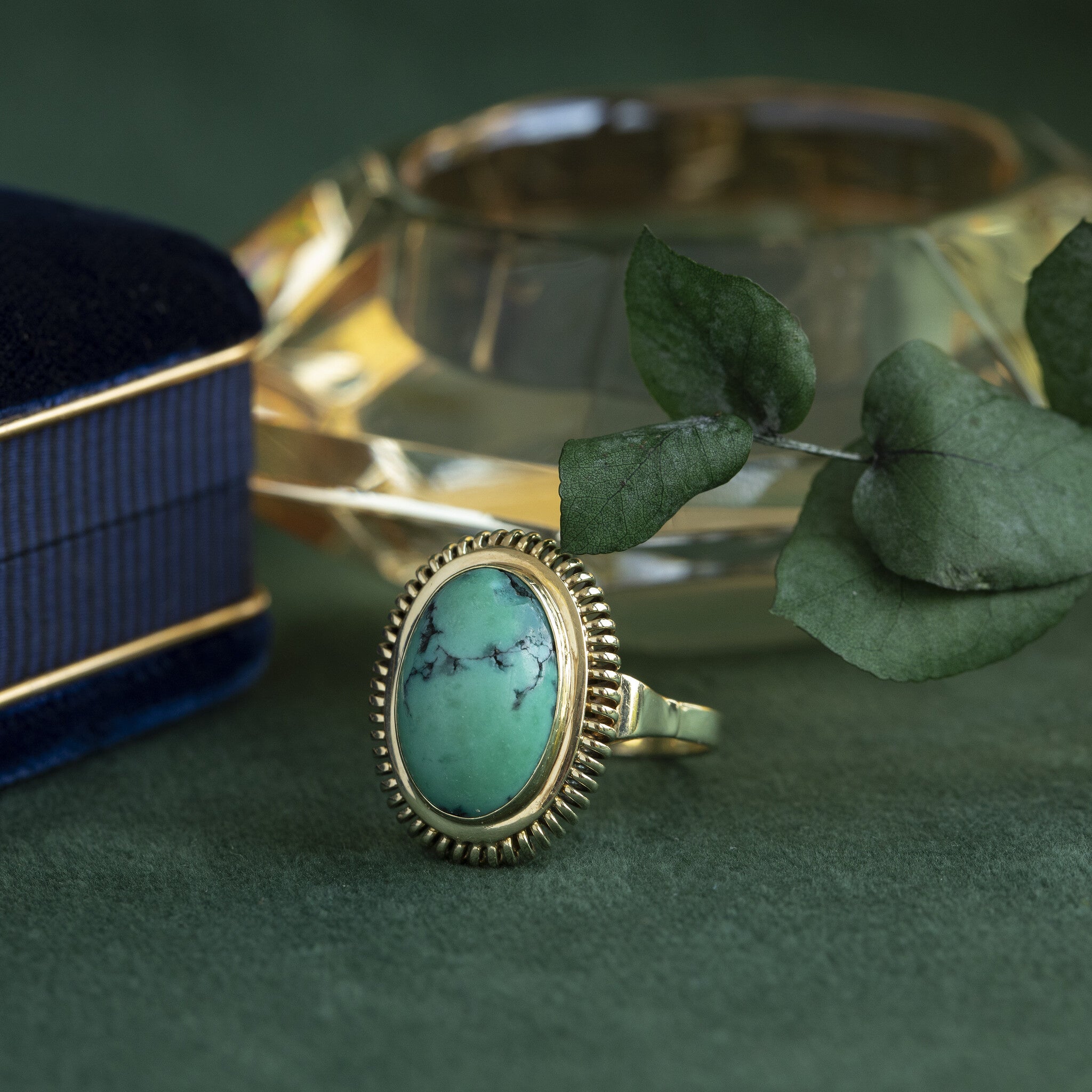 14 kt gold ring with turquoise