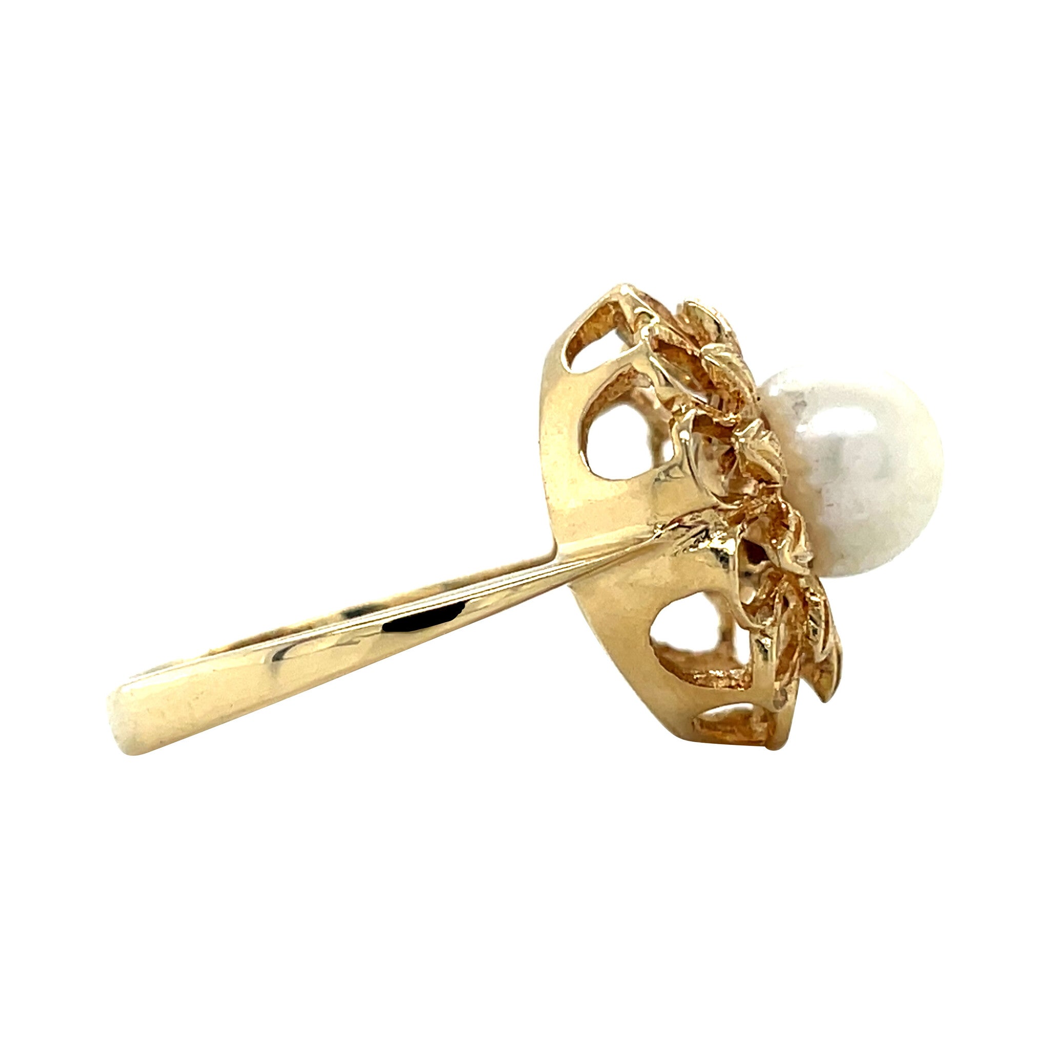 18 kt gold ring with pearl