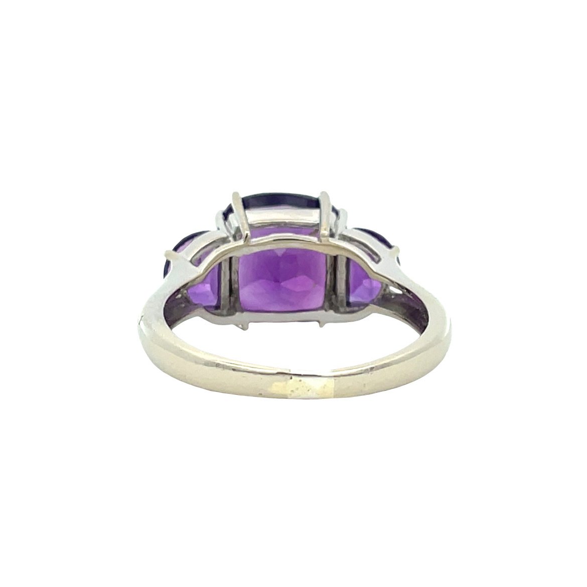 Vintage white gold ring with amethyst, 14 kt