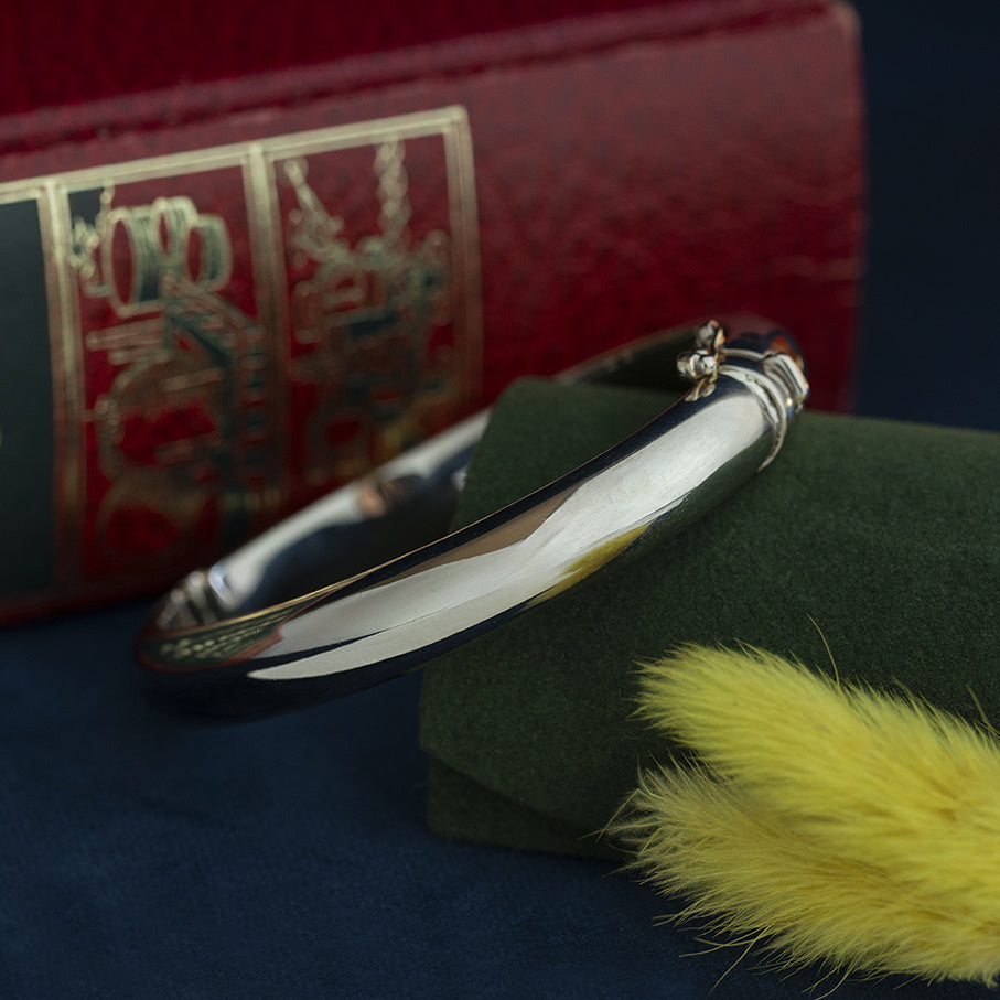 Witgouden vintage gladde bangle 14 kt