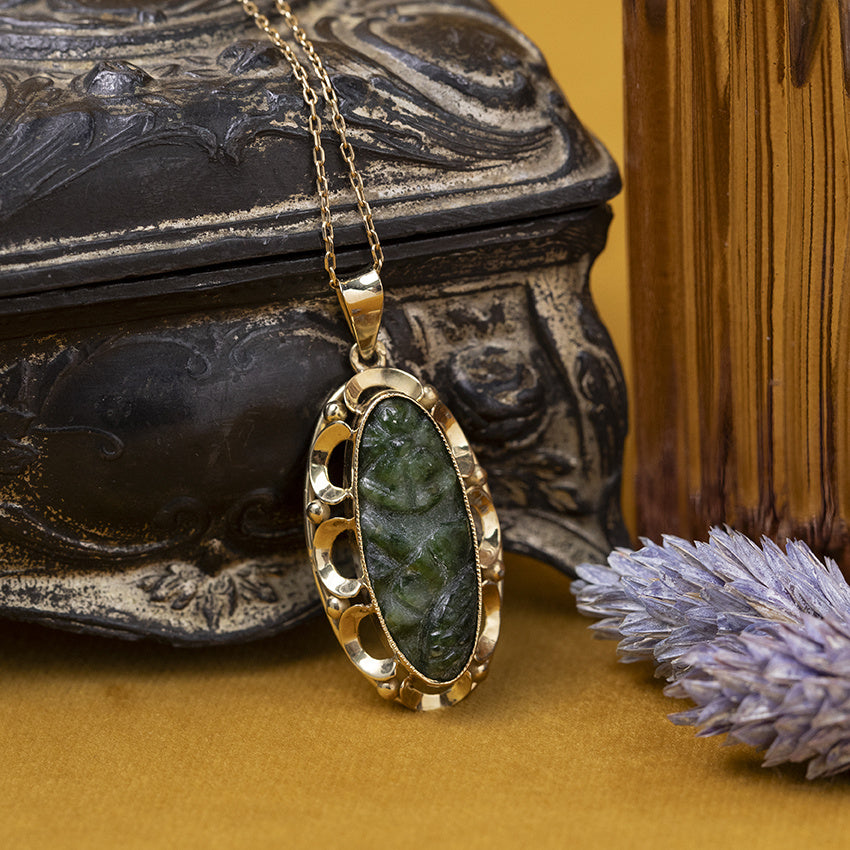 Gouden vintage hanger met jade 14 kt
