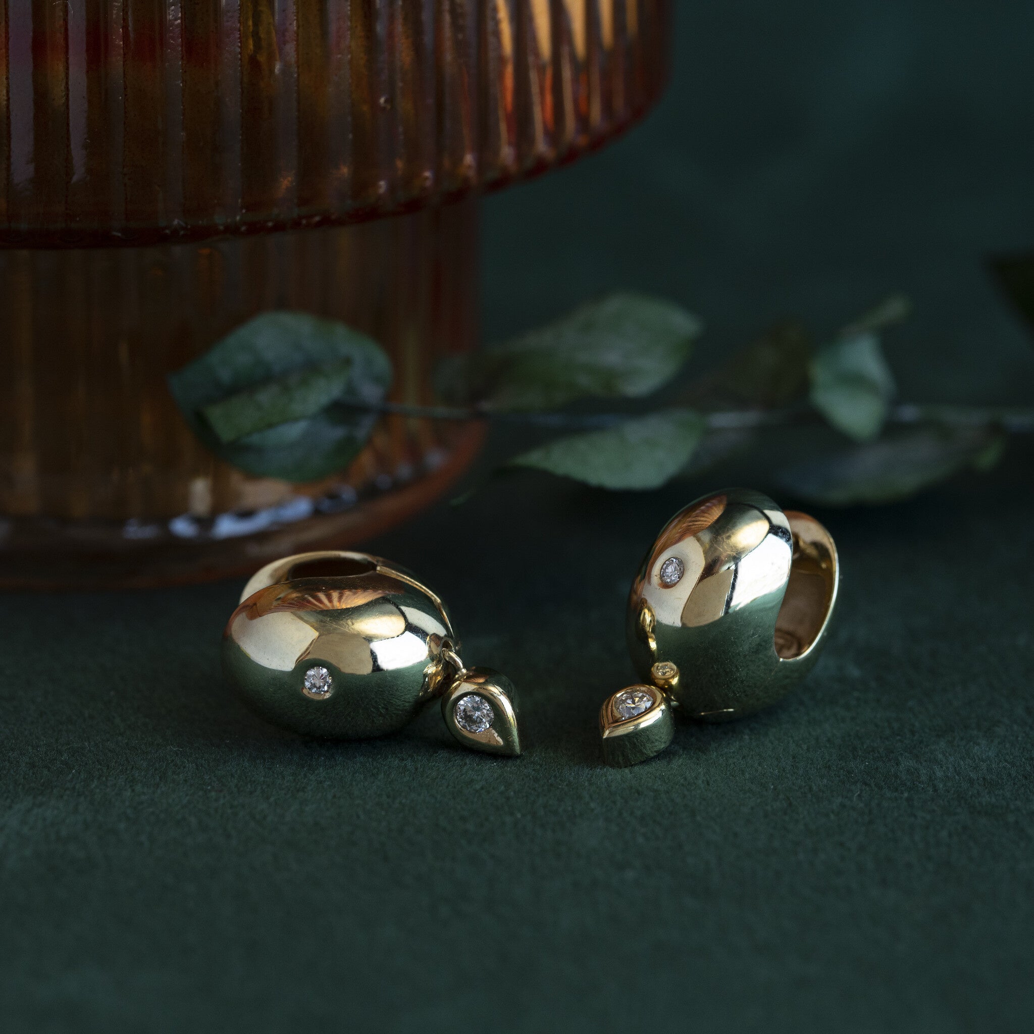 Gouden oorringen met diamant 14 krt