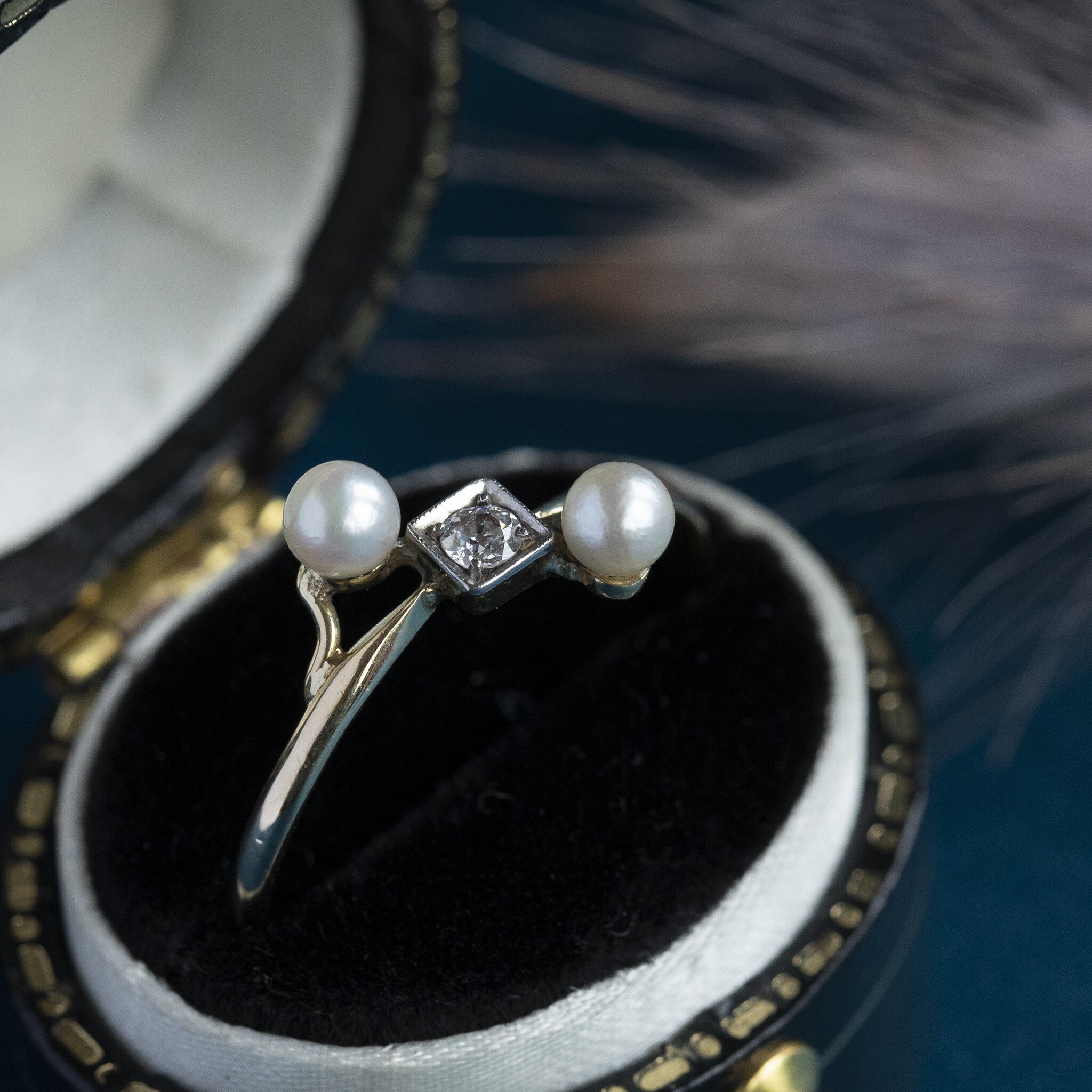Bicolour gold ring with pearl and diamond 14 kt 850