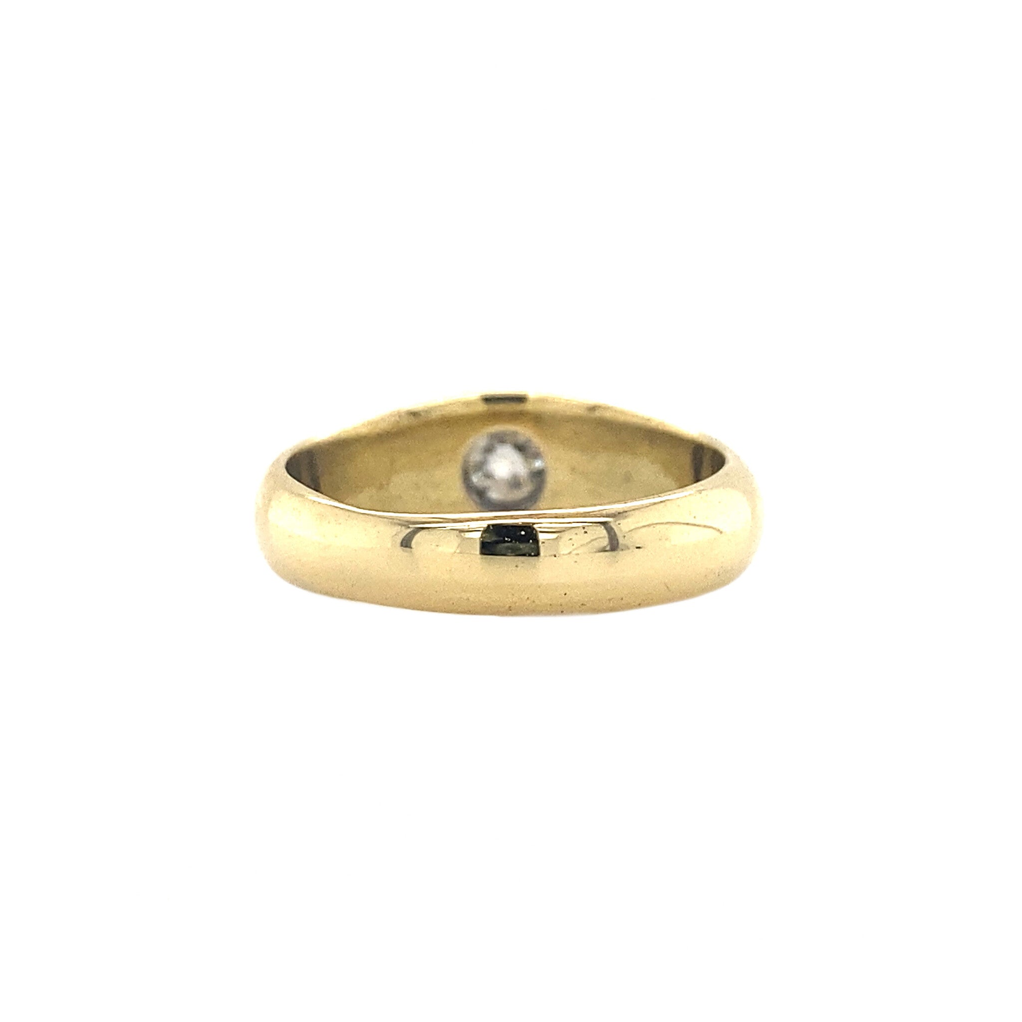 14 kt gold ring with a diamond