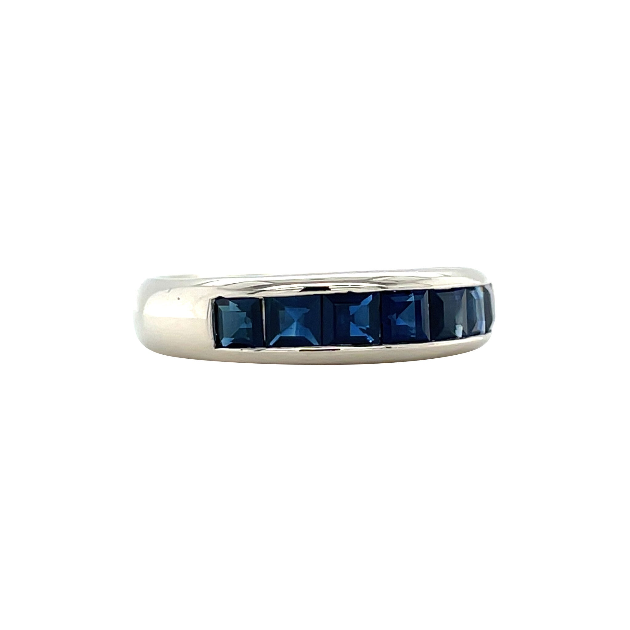 Vintage white gold ring with sapphire, 14 kt