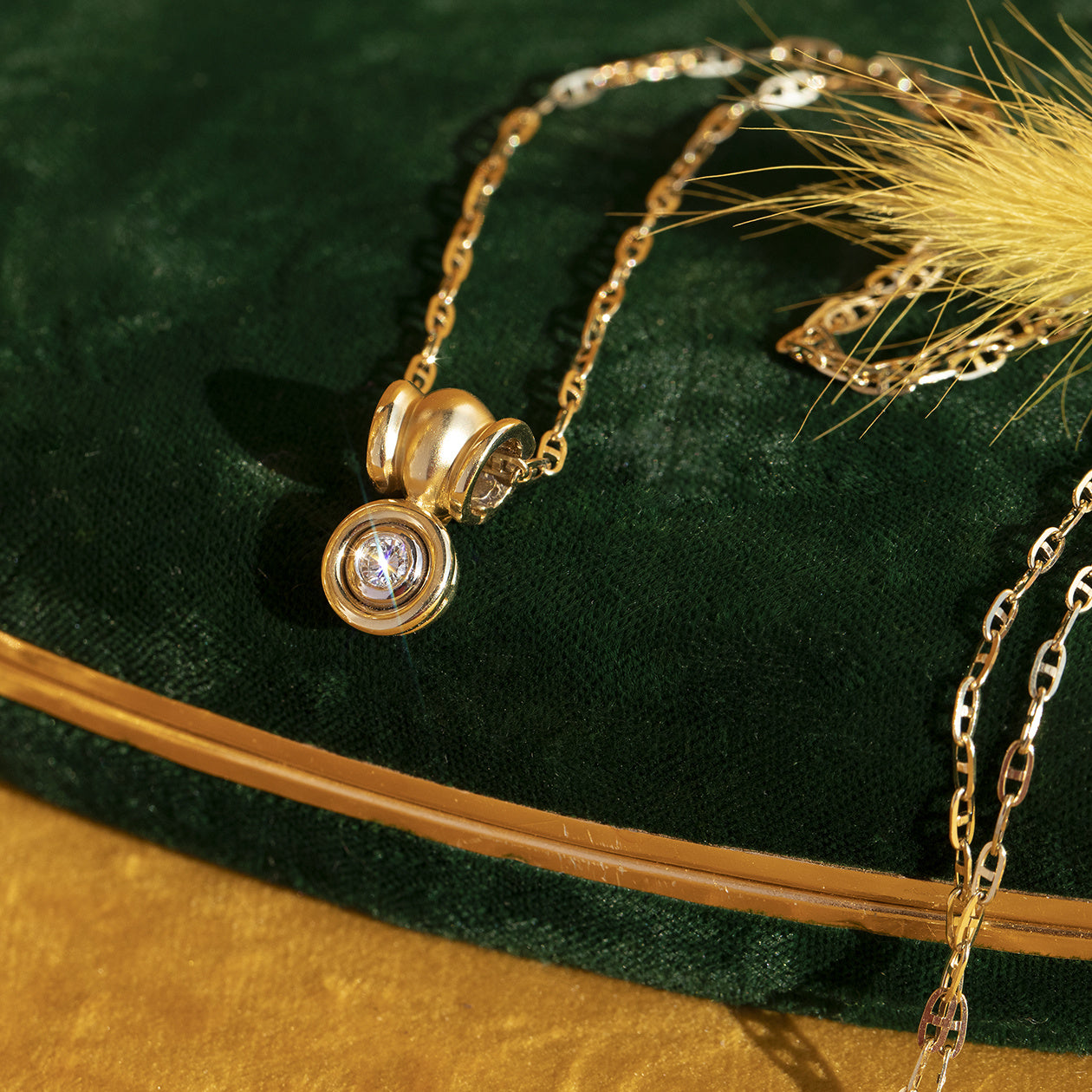 14 kt gold fancy long necklace