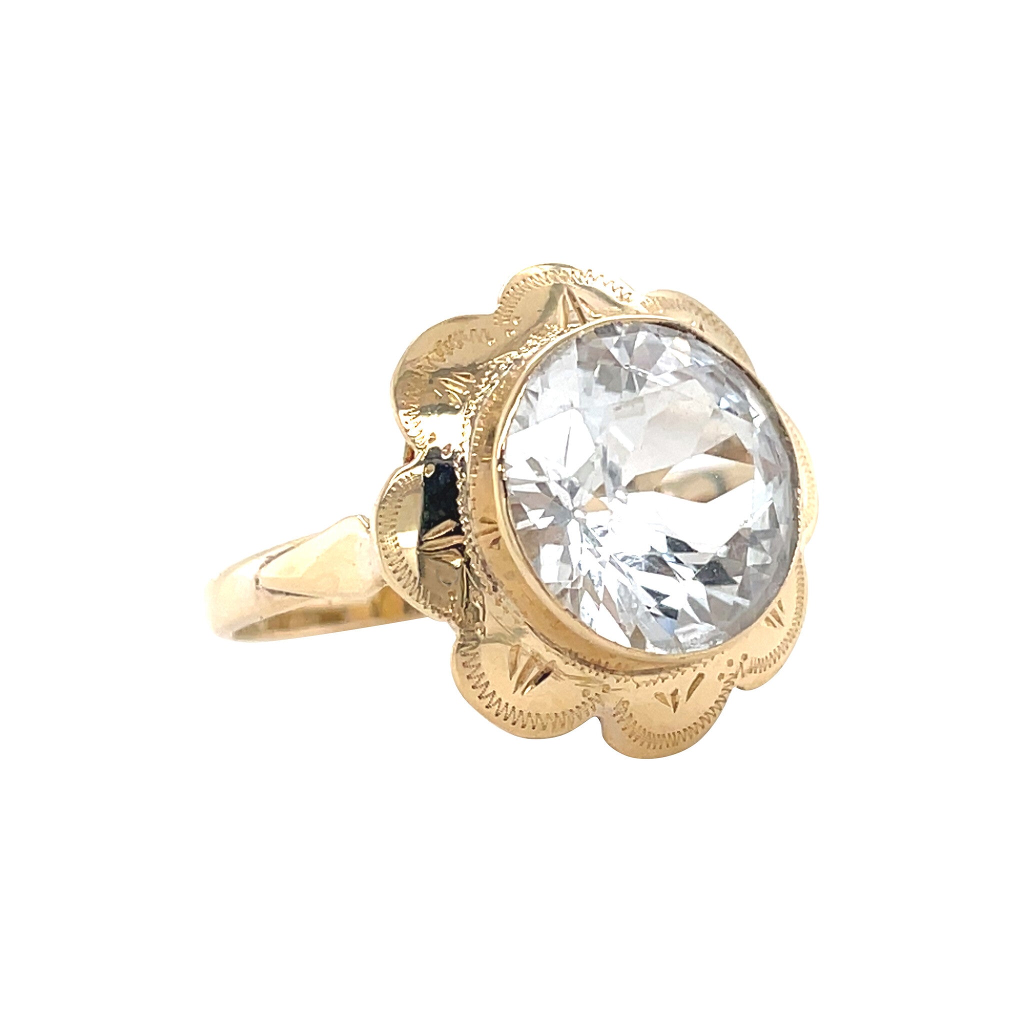 Gold vintage ring with topaz 14 kt