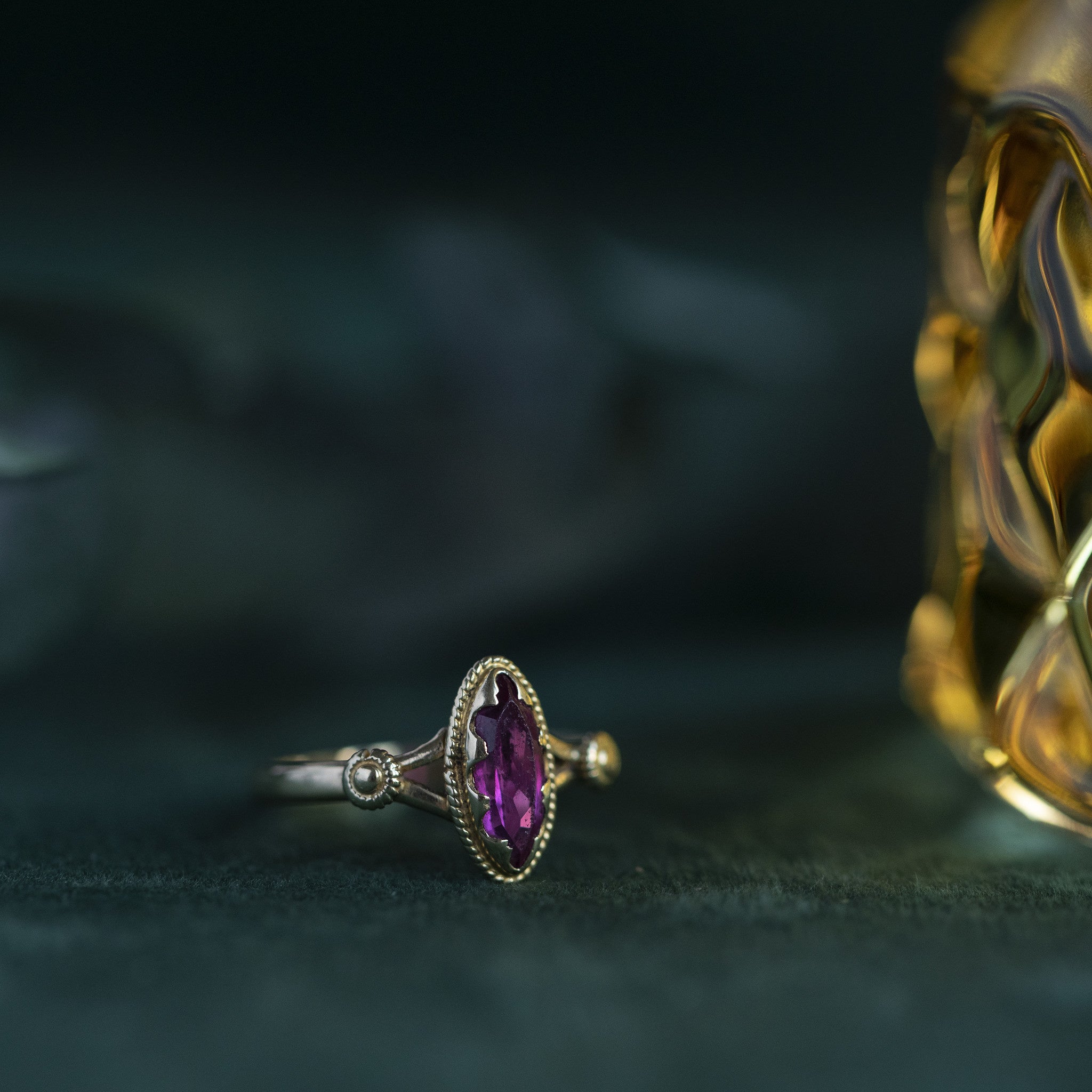 14 kt gold ring with ruby