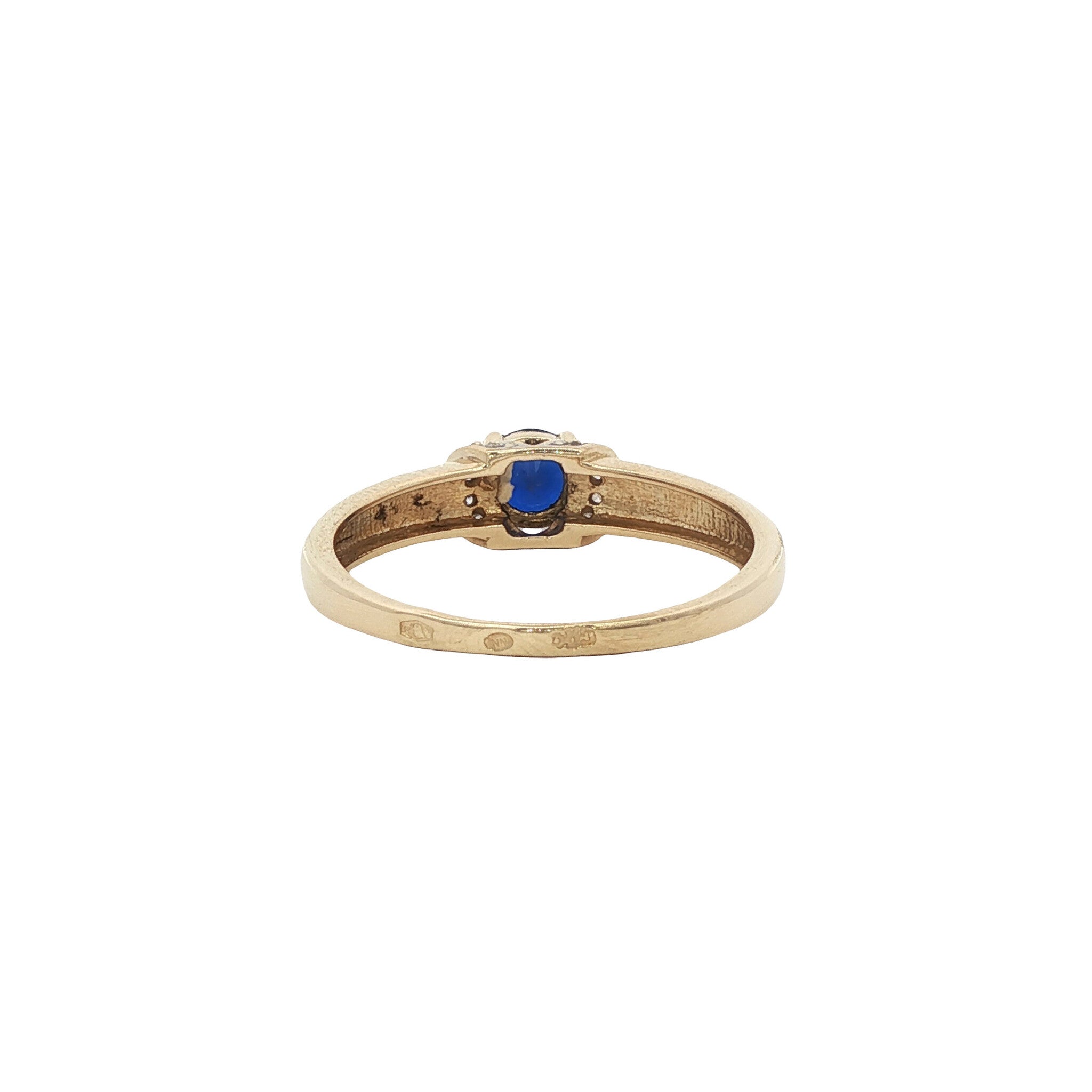 14 kt gold ring with zirconia