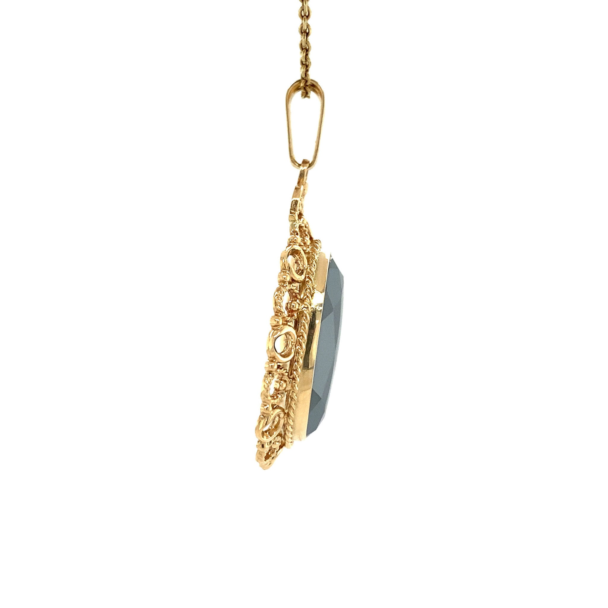 Gold pendant with hematite 14 kt