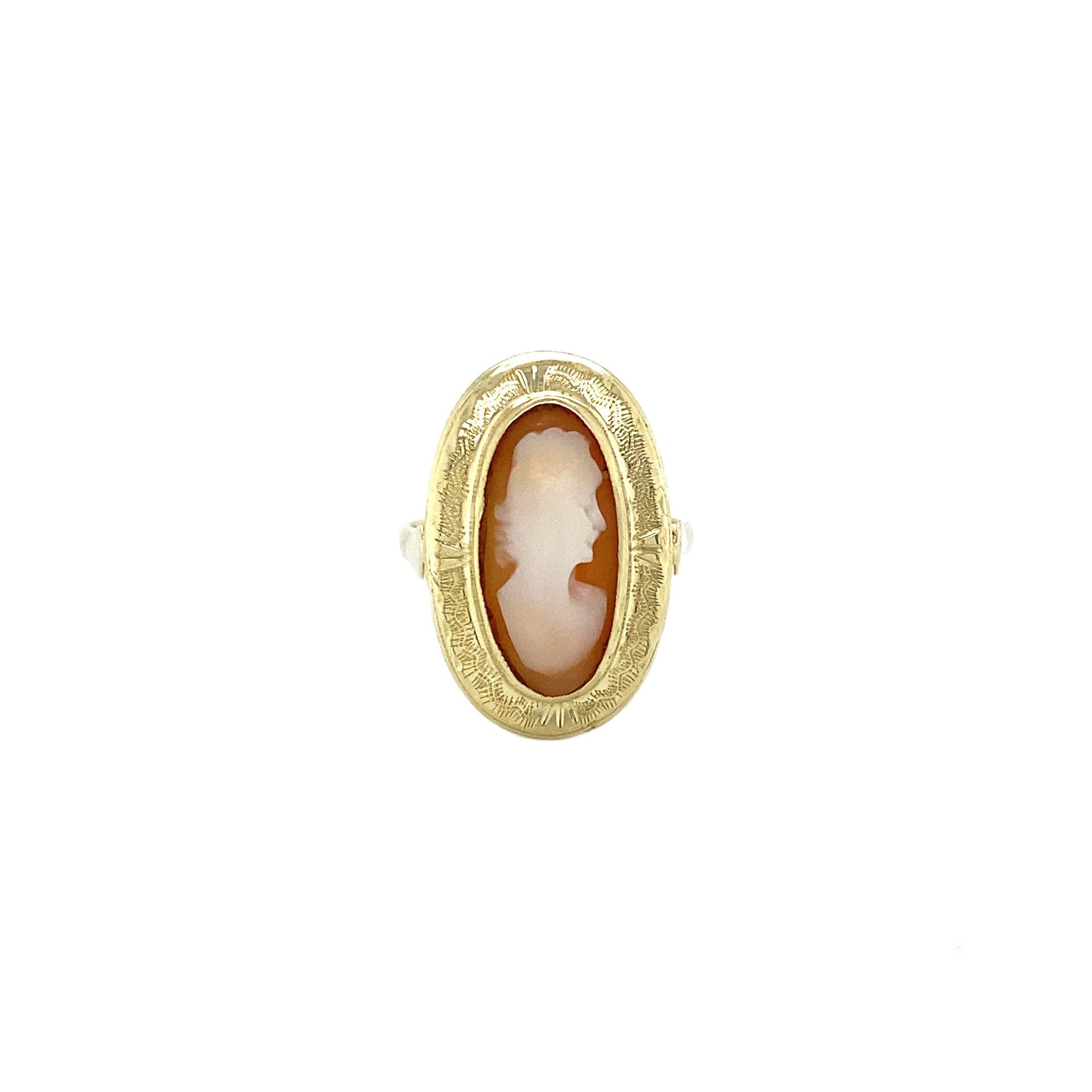 14 kt gold ring with cameo