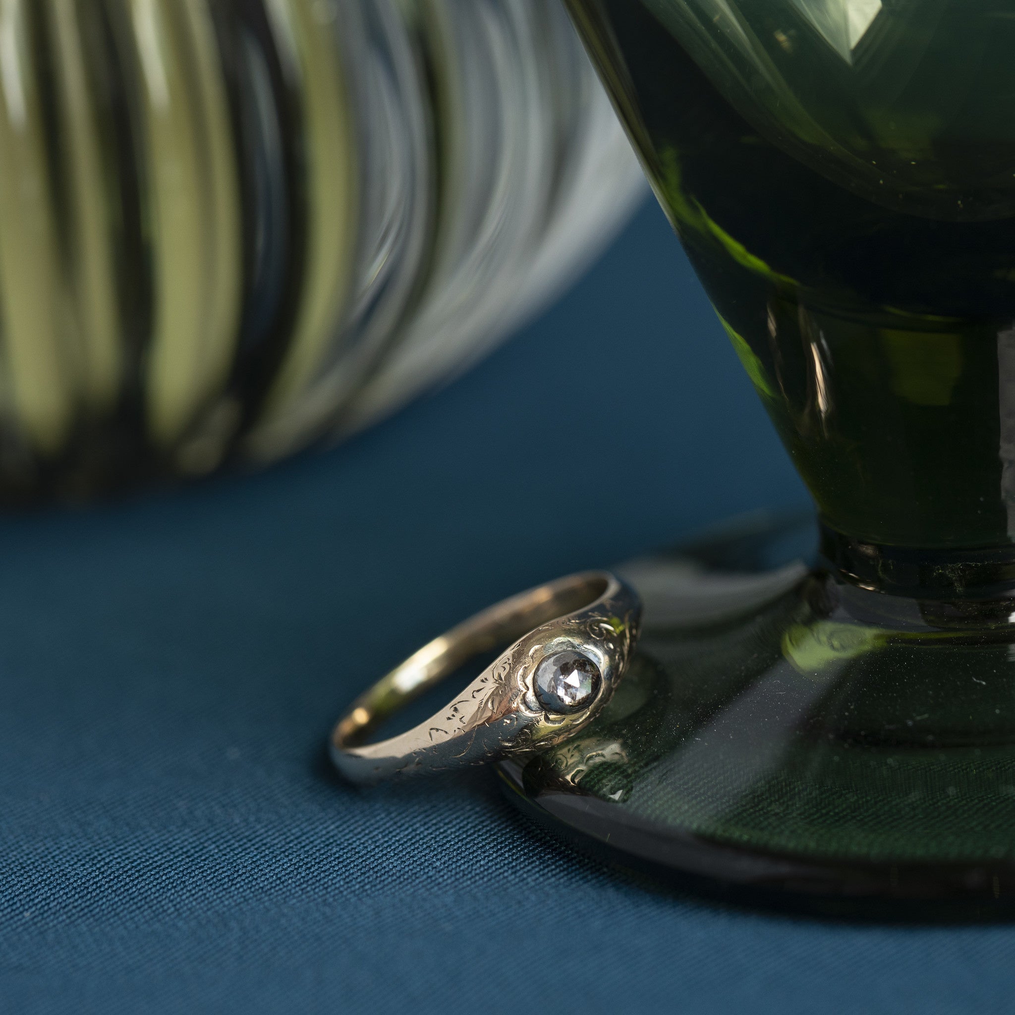 Antique gold ring with rose diamond 14 krt