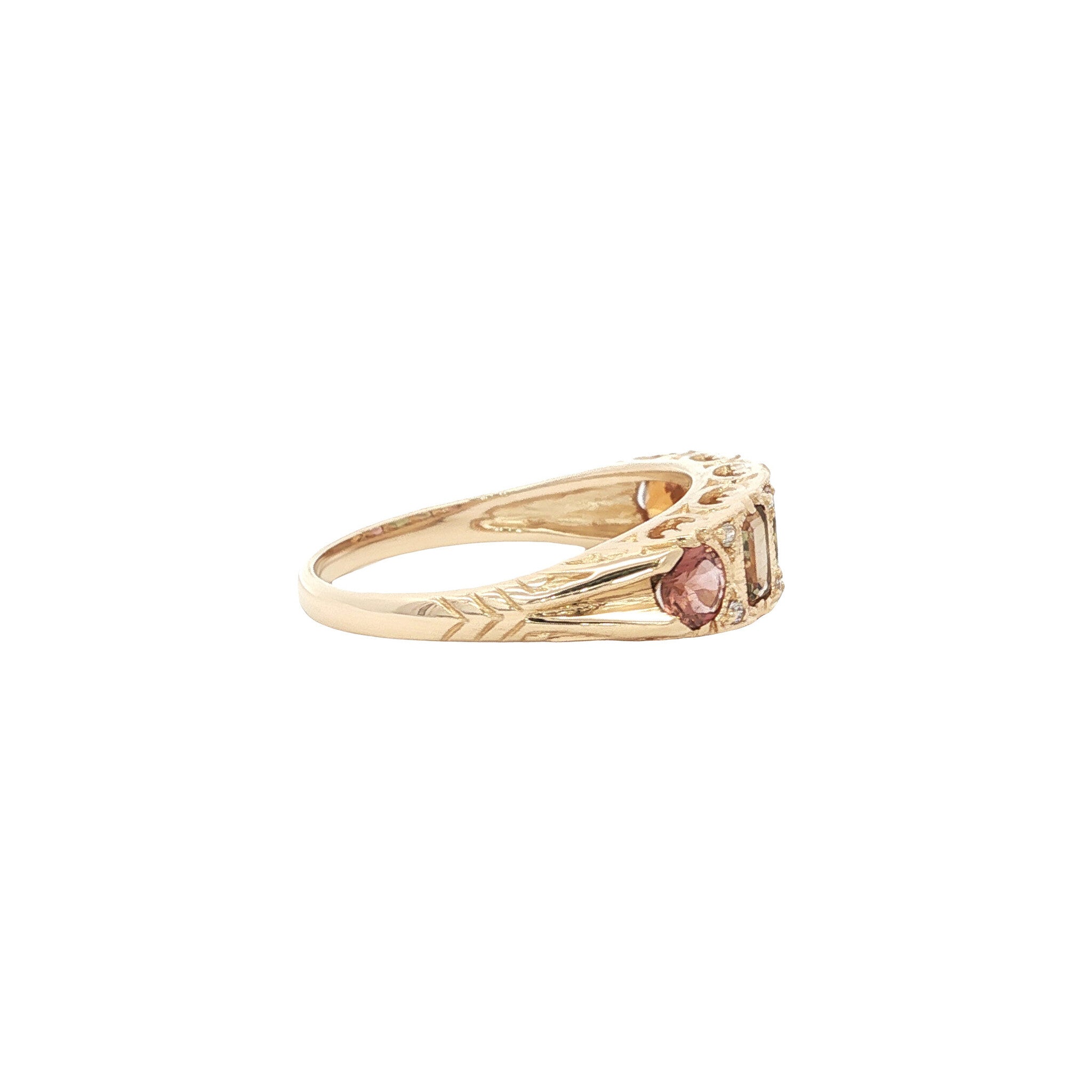 Gouden ring met toermalijn en diamant 14 kt