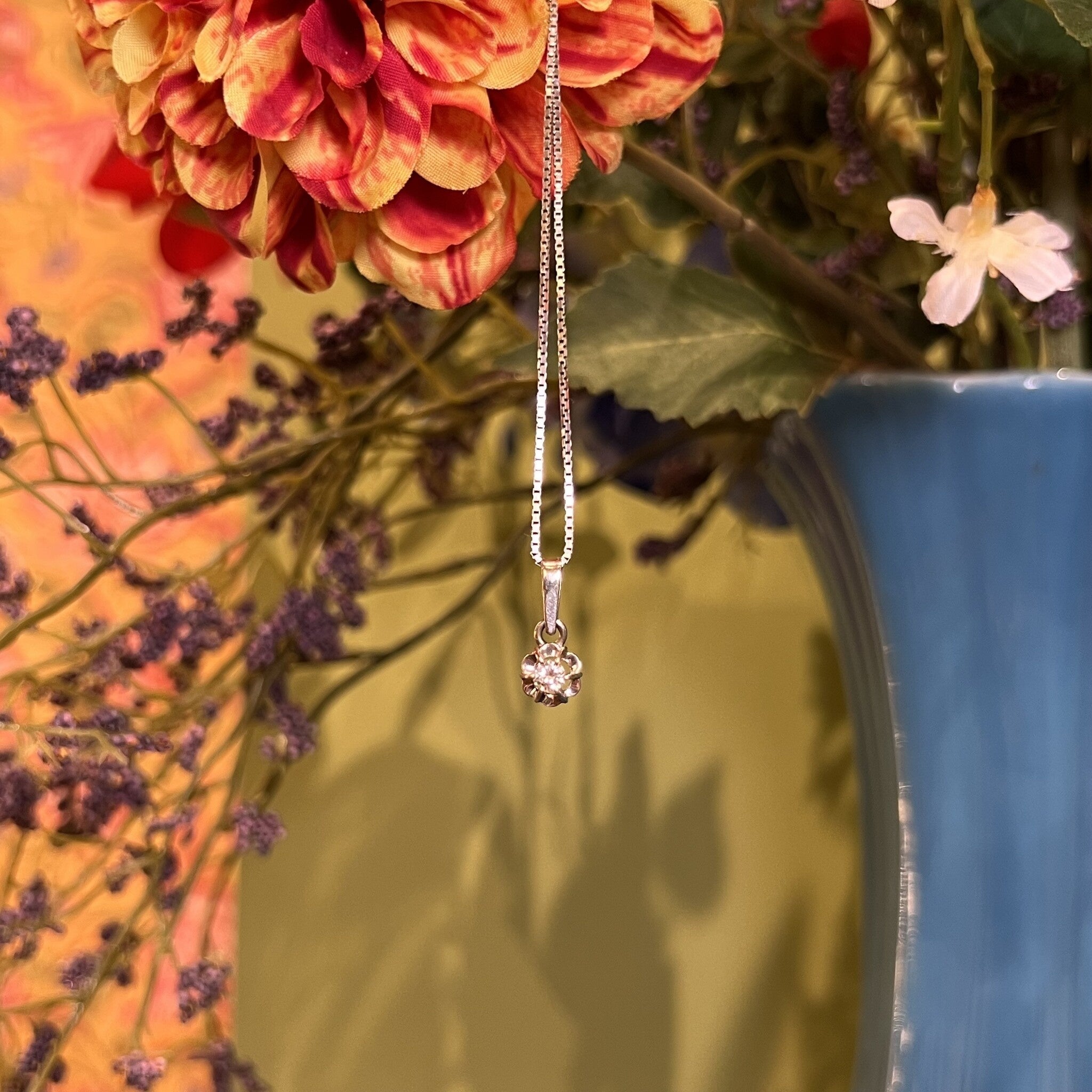 Witgouden solitair hanger met diamant 14 krt