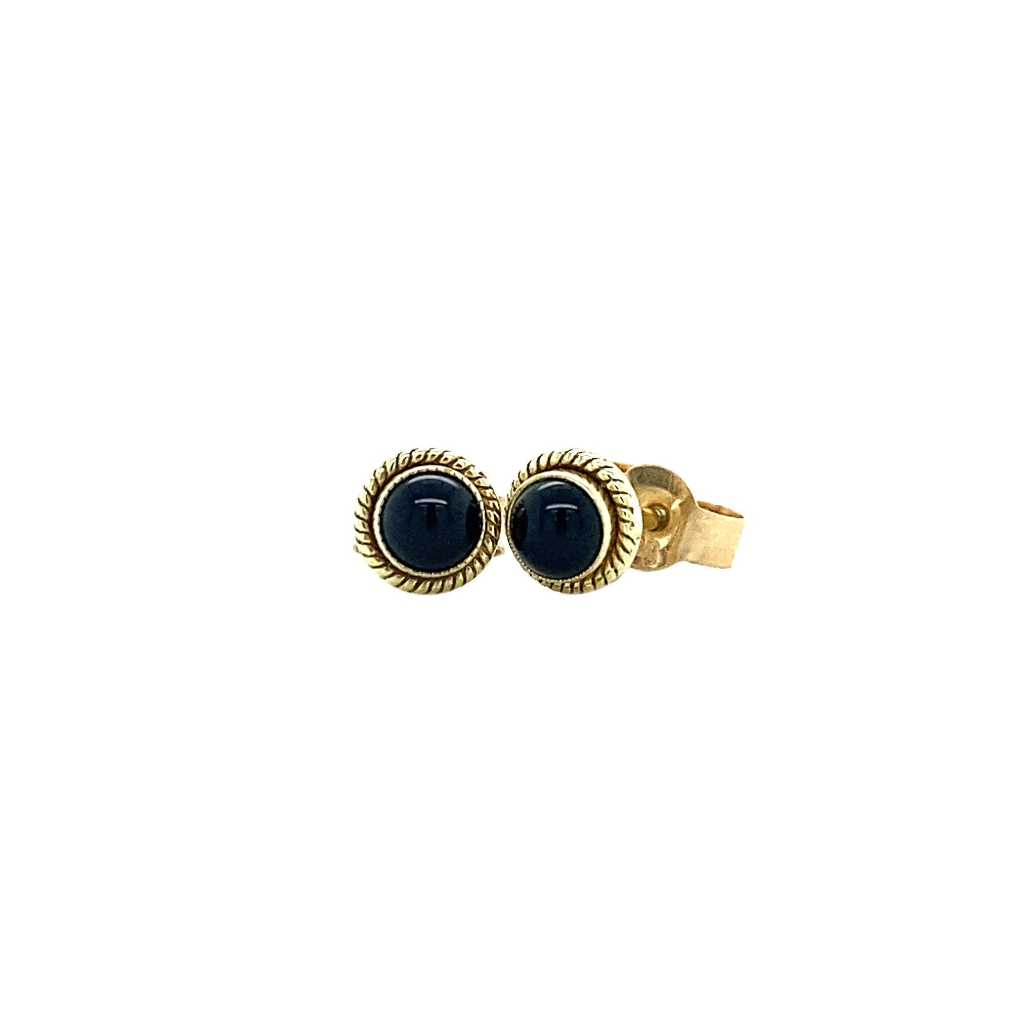 14 kt gold stud earrings with onyx
