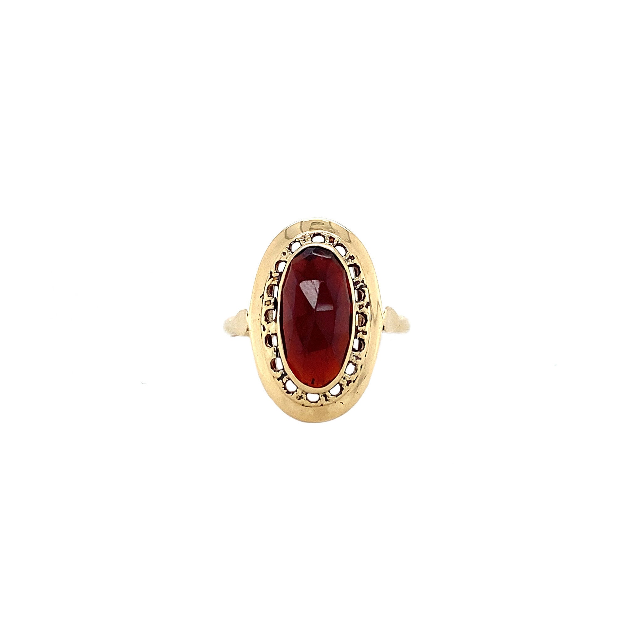 14 kt gold ring with garnet