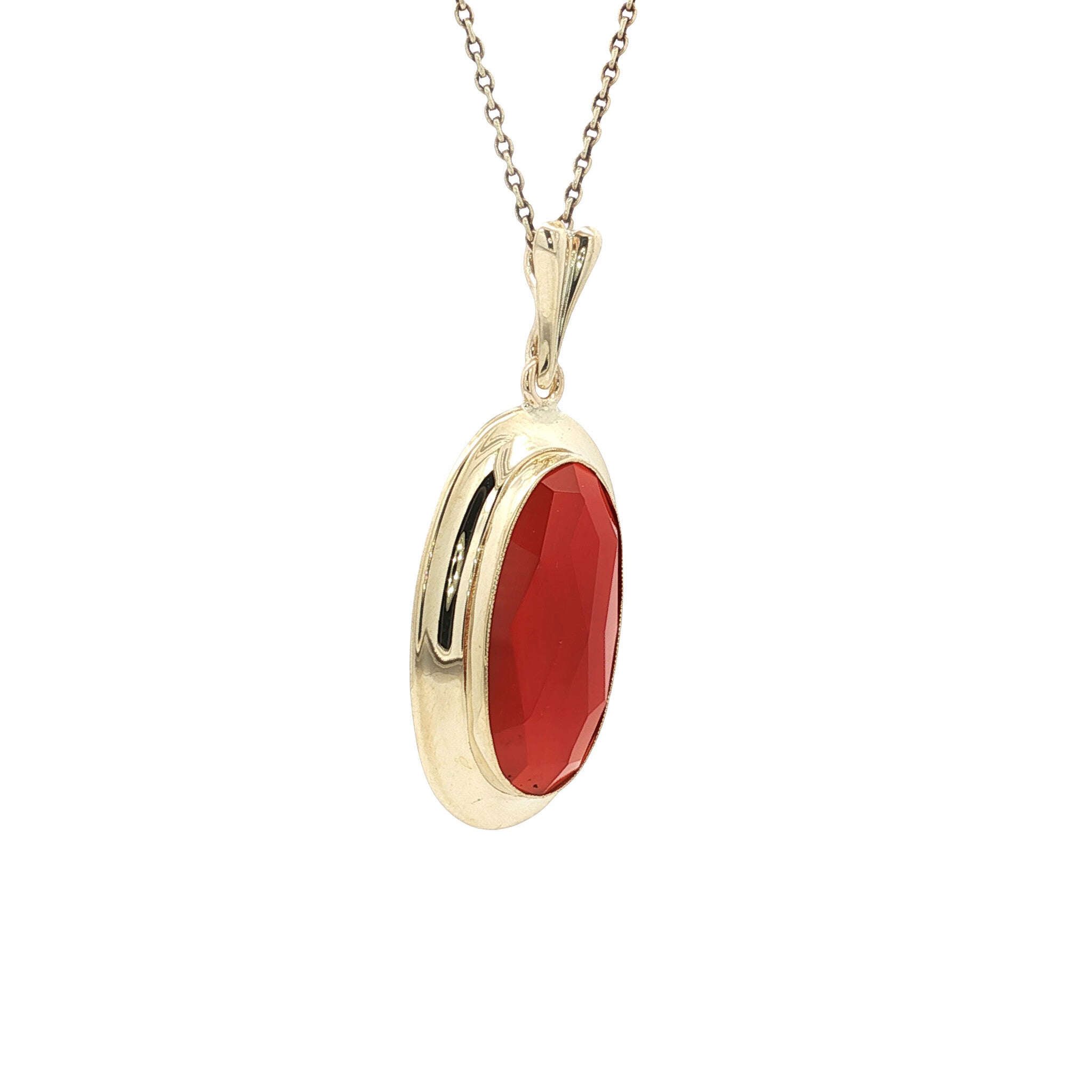 Gold vintage pendant with carnelian 14 kt