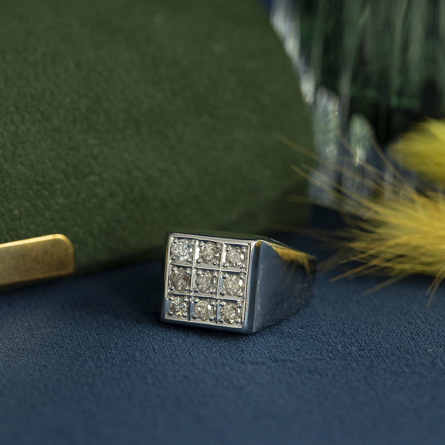Vintage ring with diamond 10 kt