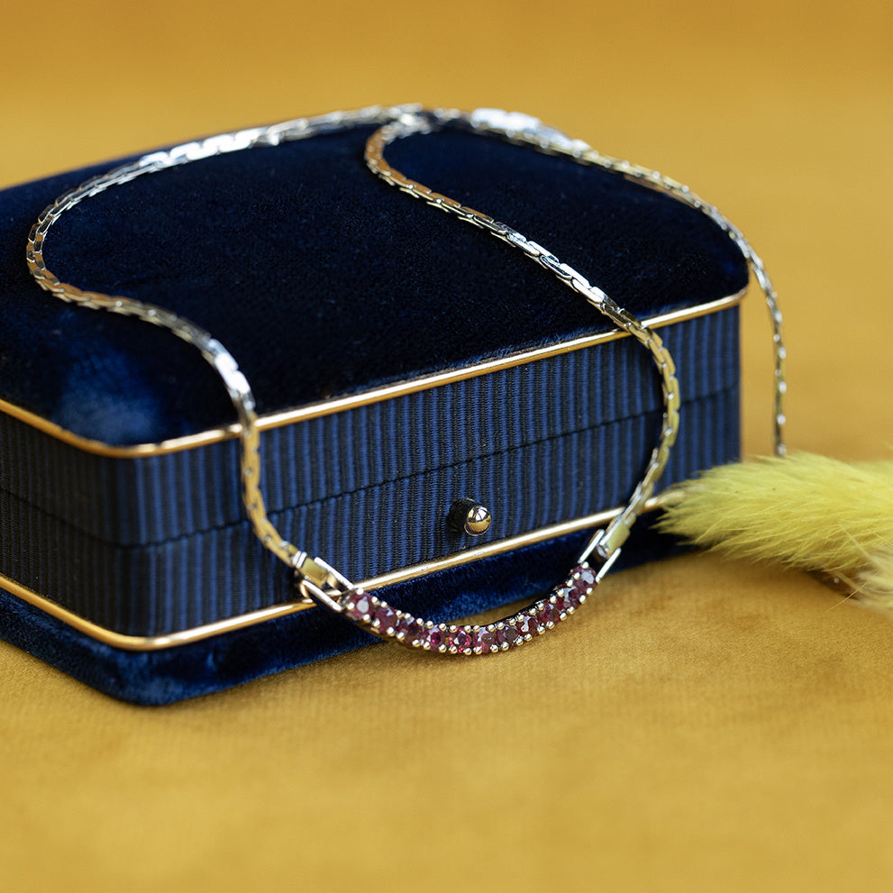 Witgouden vintage collier met robijn 14 krt