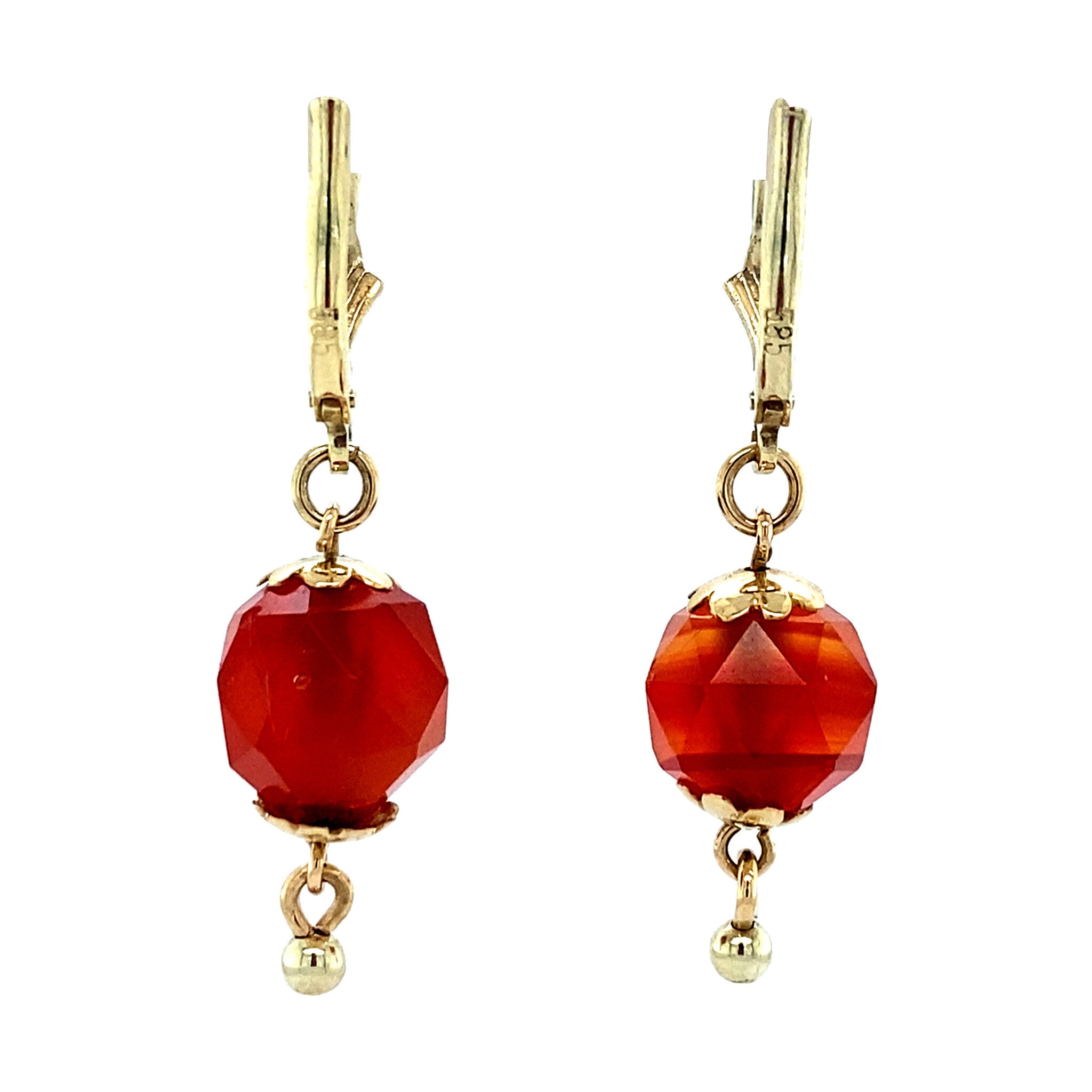14 kt gold earrings with carnelian.