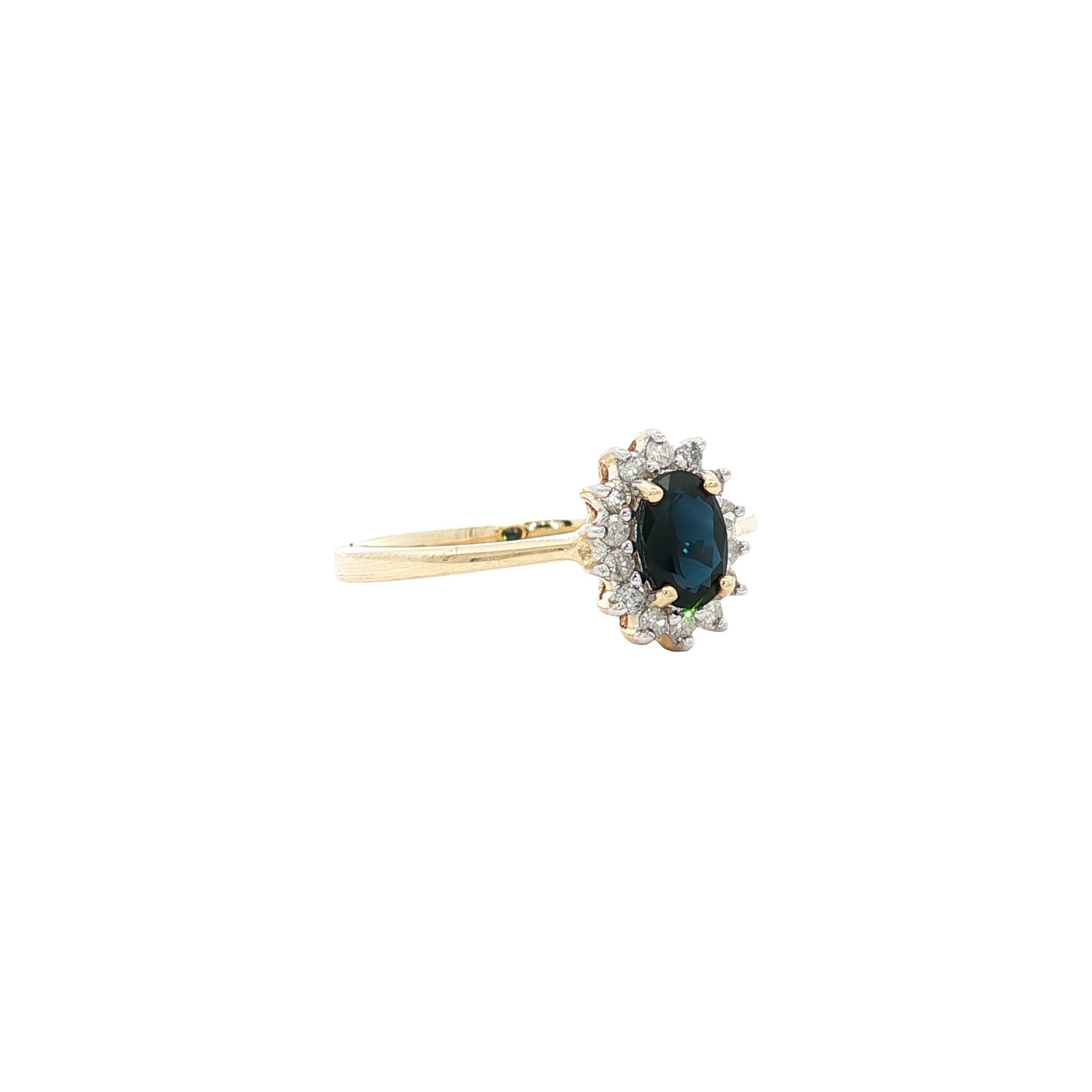 9 kt ring with sapphire and diamond