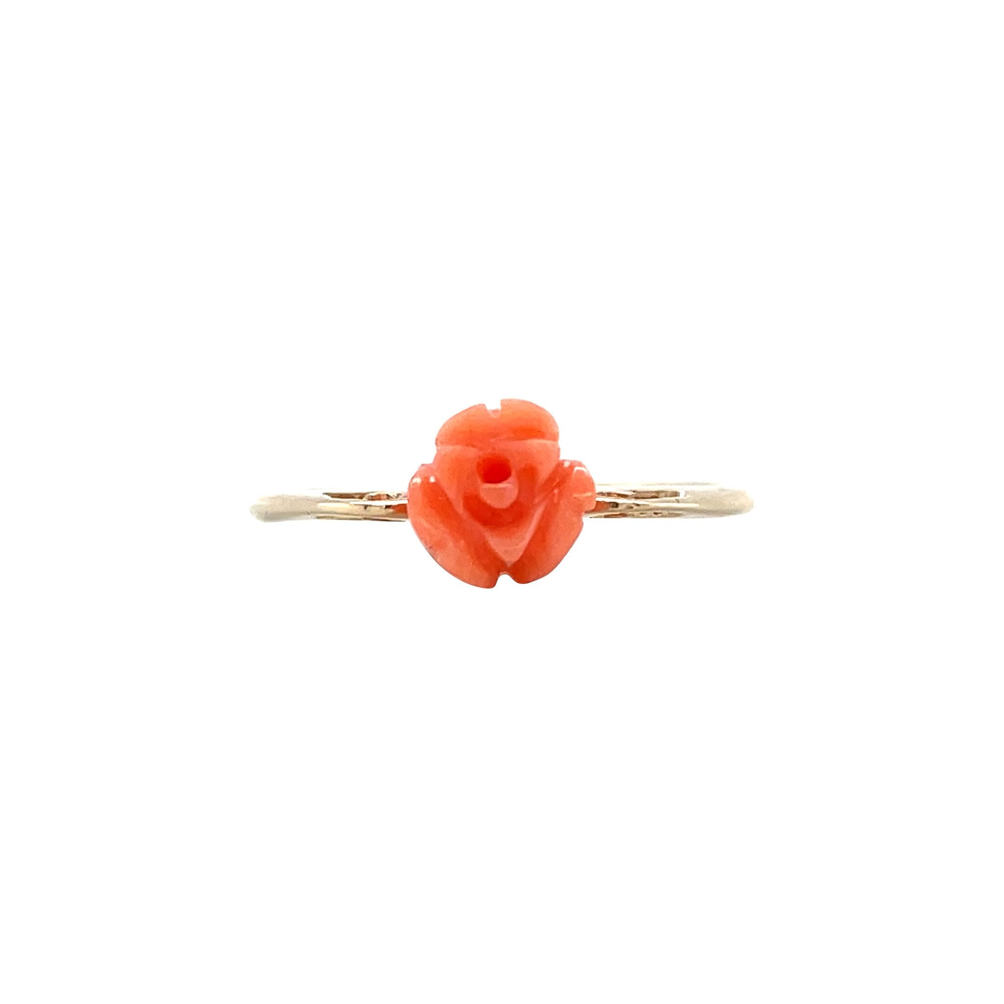 Vintage gold rose ring with coral, 14 kt